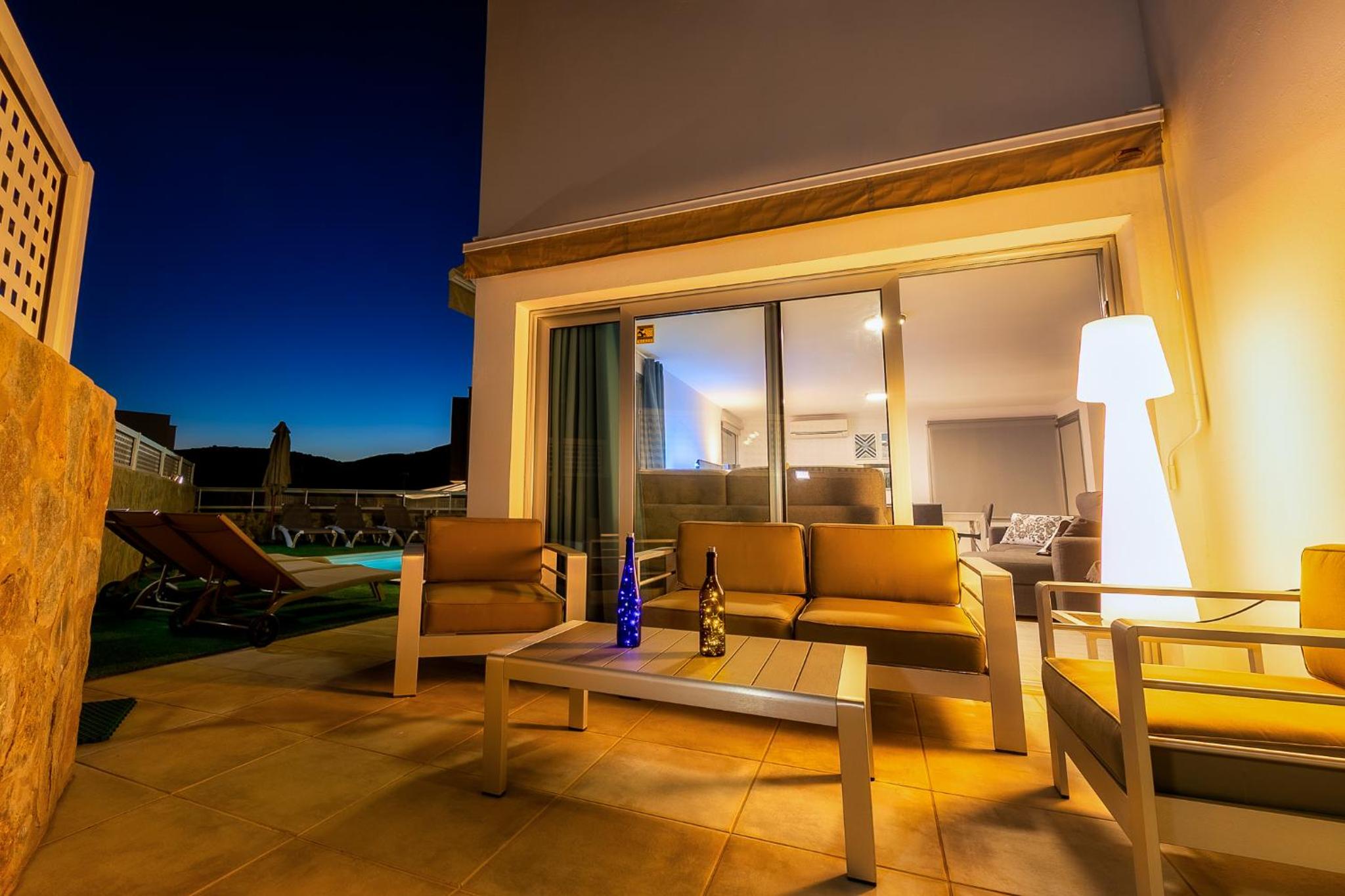 Villa Rosa-Soleada Villa Privada con Piscina Climatizada & WIFI en Tauro-Mogán