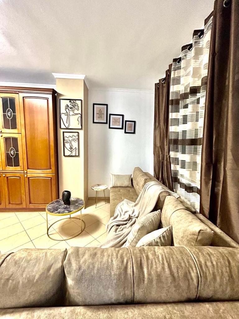 Chrigrey Holiday Apartments & Durres Beach