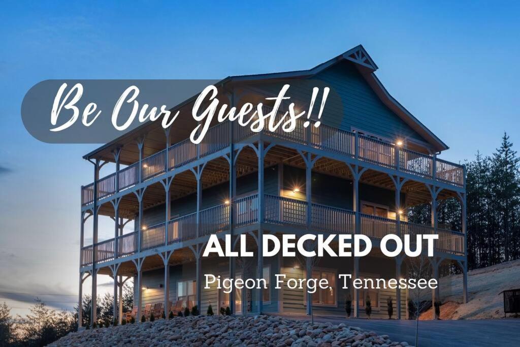 The All Decked Out 5 Minutes to Dollywood! 6Bedroom sleeps 24 with Game Room, Hot Tub view 5