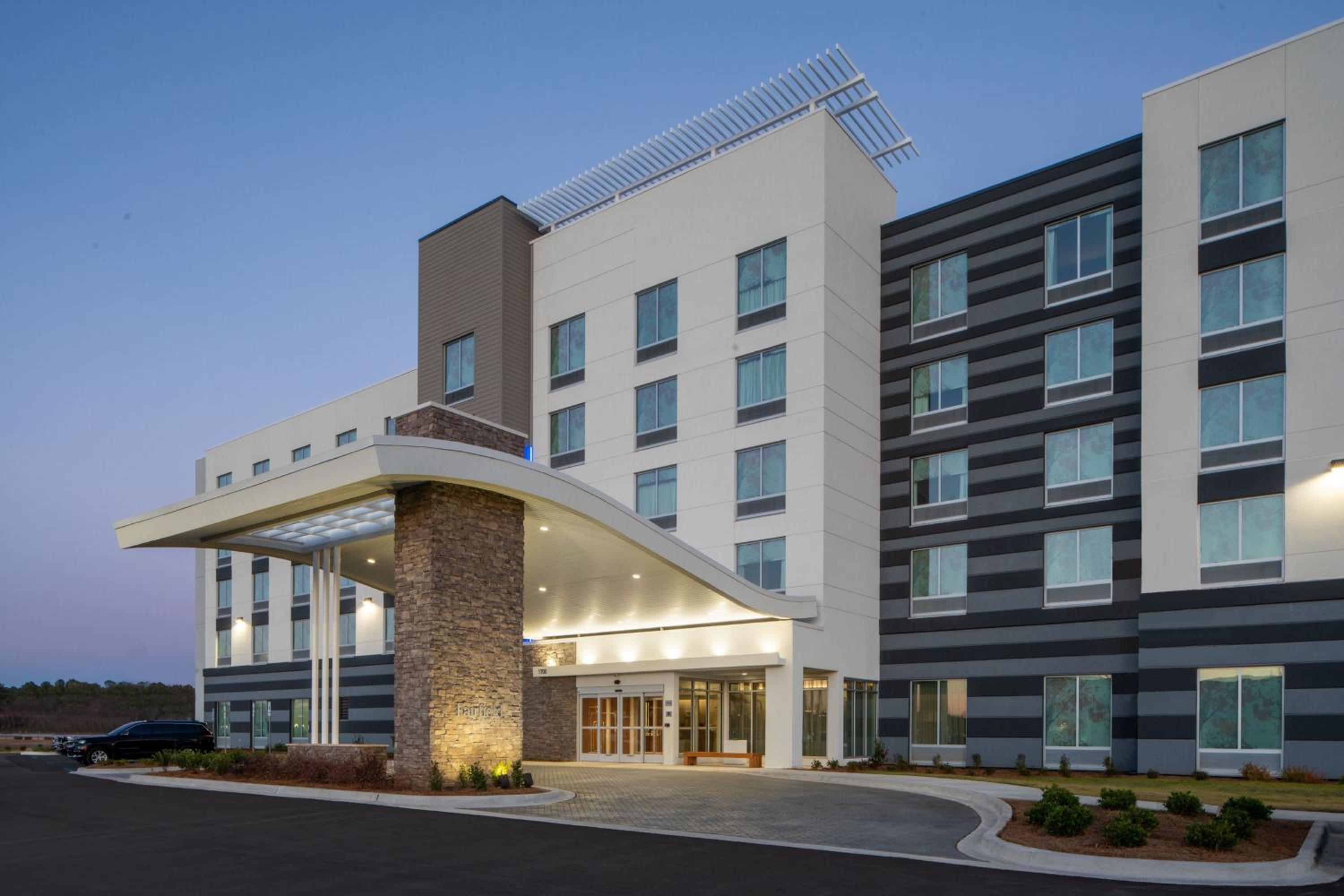Hotel Fairfield by Marriott Inn & Suites Huntsville Redstone Gateway - Image 1