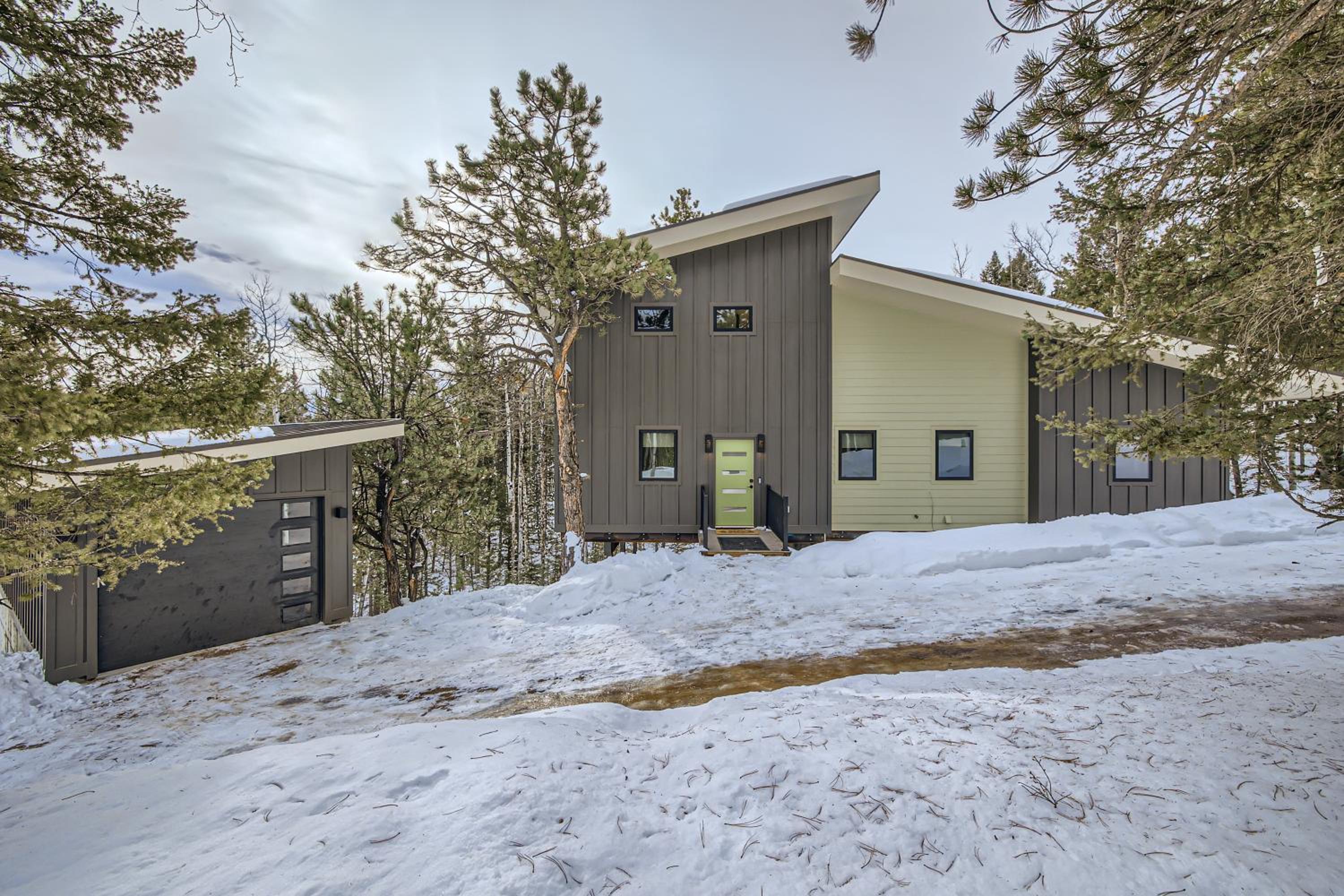 The Stilt House, Sanctuary in Colorado Mountains view 5