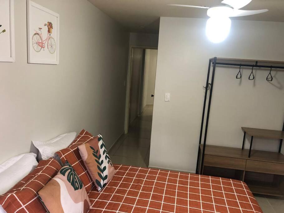 Apartamento Completo - 2 Quartos na Praia do Morro e Garagem - WiFi Fibra