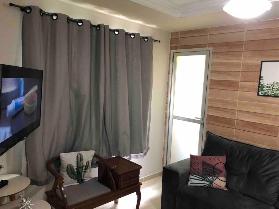 Apartamento Completo - 2 Quartos na Praia do Morro e Garagem - WiFi Fibra