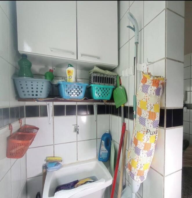 Apartamento Completo - 2 Quartos na Praia do Morro e Garagem - WiFi Fibra