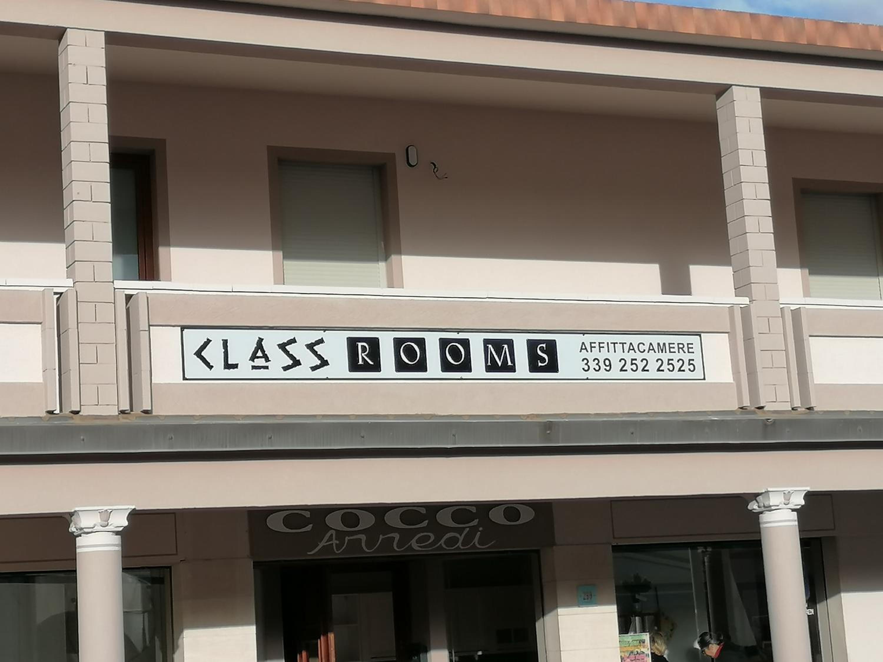 CLASS ROOMS AFFITTACAMERE con bagno privato , vicino alle DUNE di PORTO PINO view 5