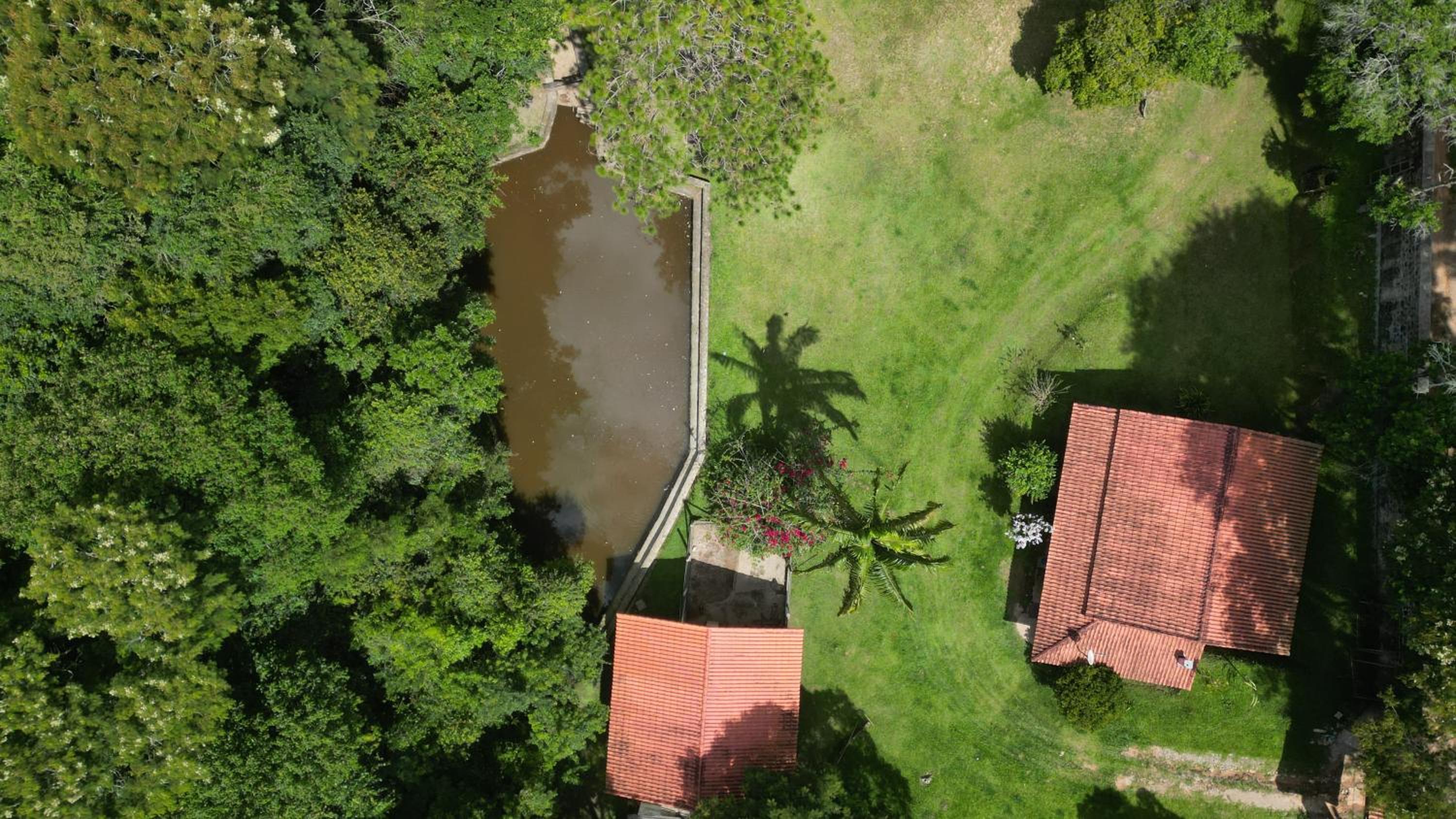 Sitio Recanto Feliz na Estrada do Vinho km 4,5 - Sao Roque