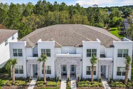Trendy Thematic 3BR Townhouse with Private Pool