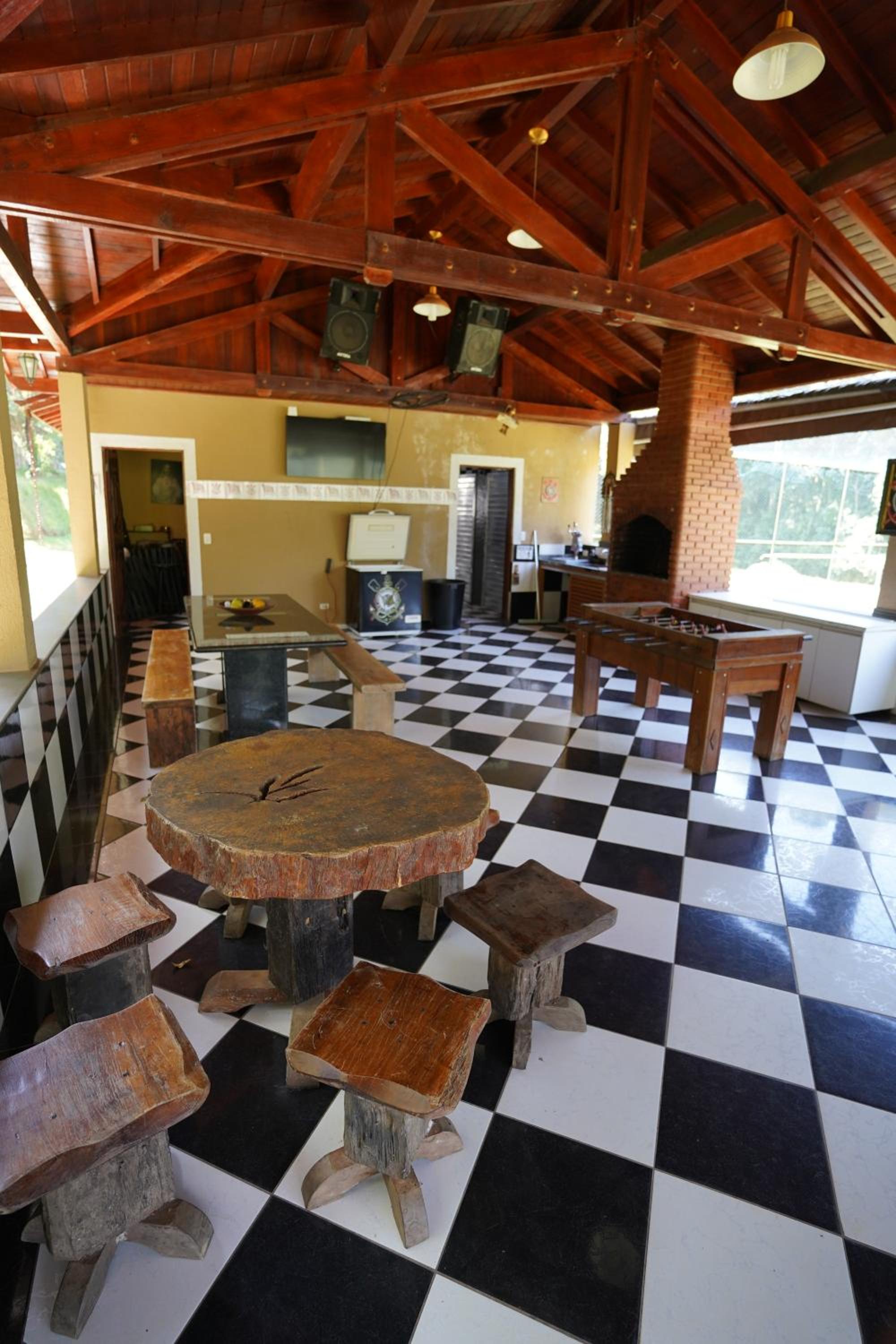 Sitio Recanto Feliz na Estrada do Vinho km 4,5 - Sao Roque