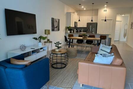 Superb Thematic 2BR with Waterpark & Garage view 3