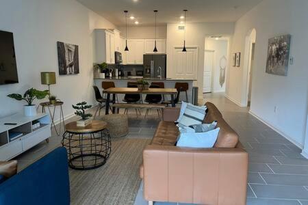 Superb Thematic 2BR with Waterpark & Garage view 4