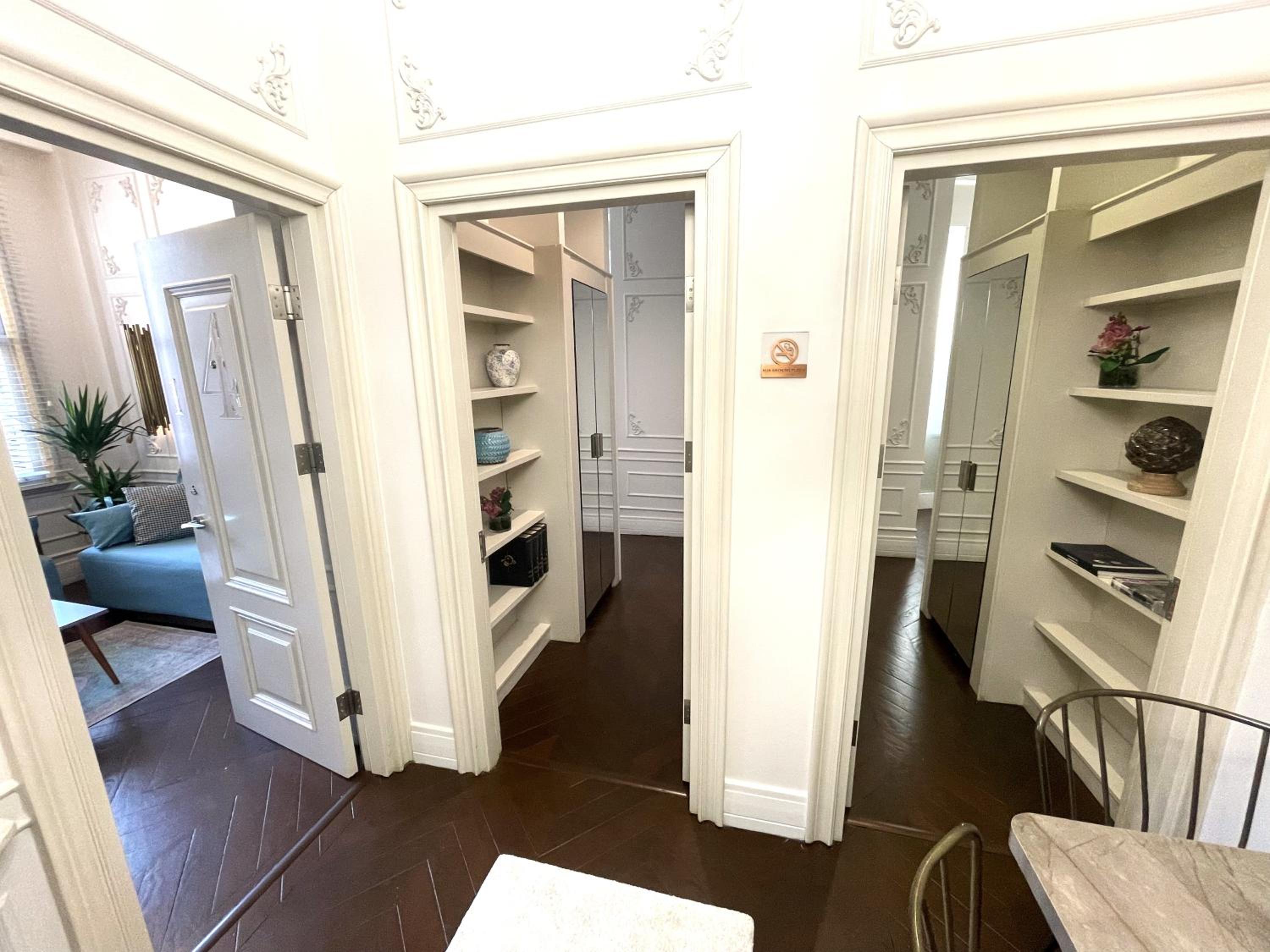 Fuga Hotel Constantinidis