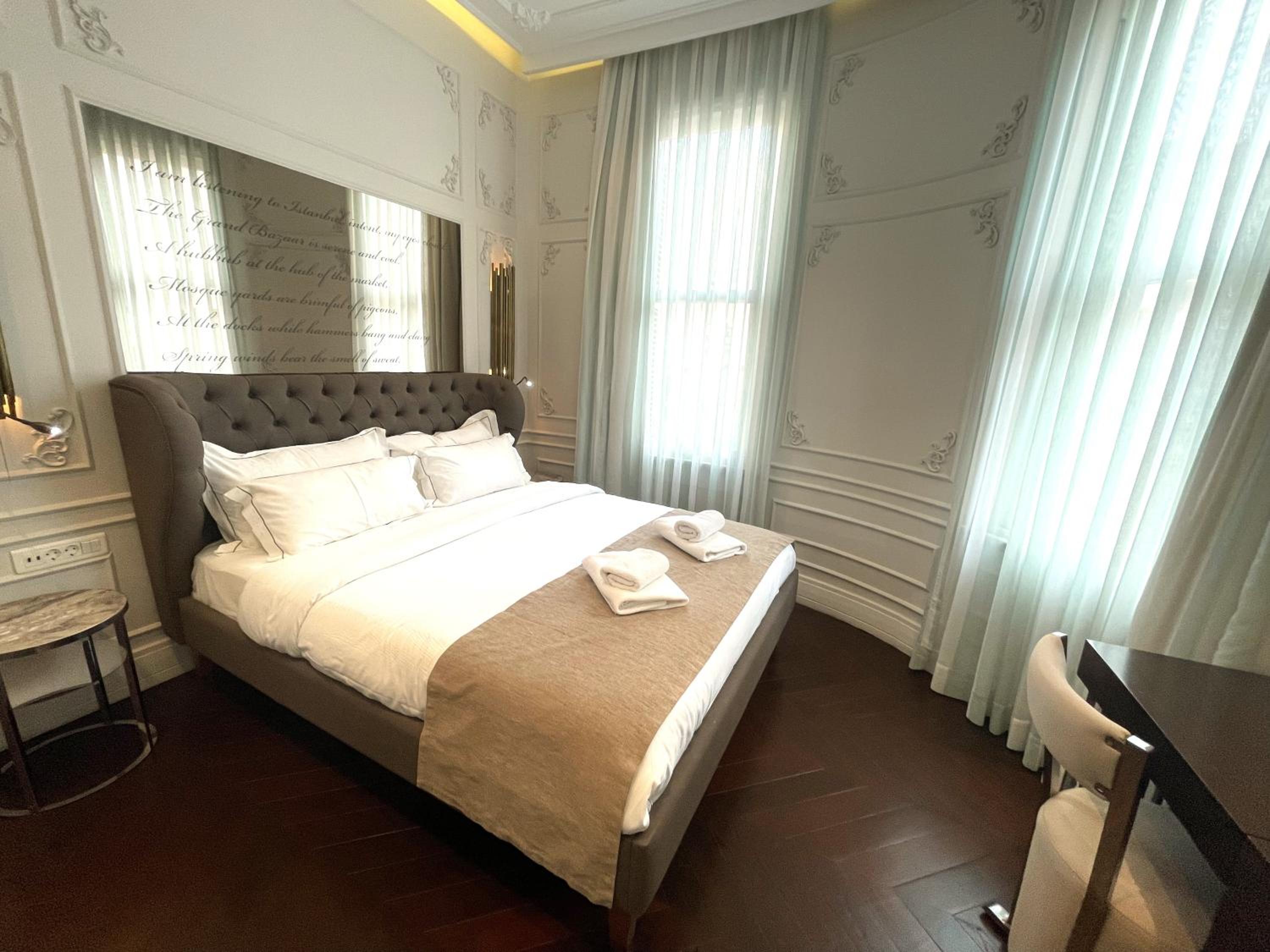 Fuga Hotel Constantinidis