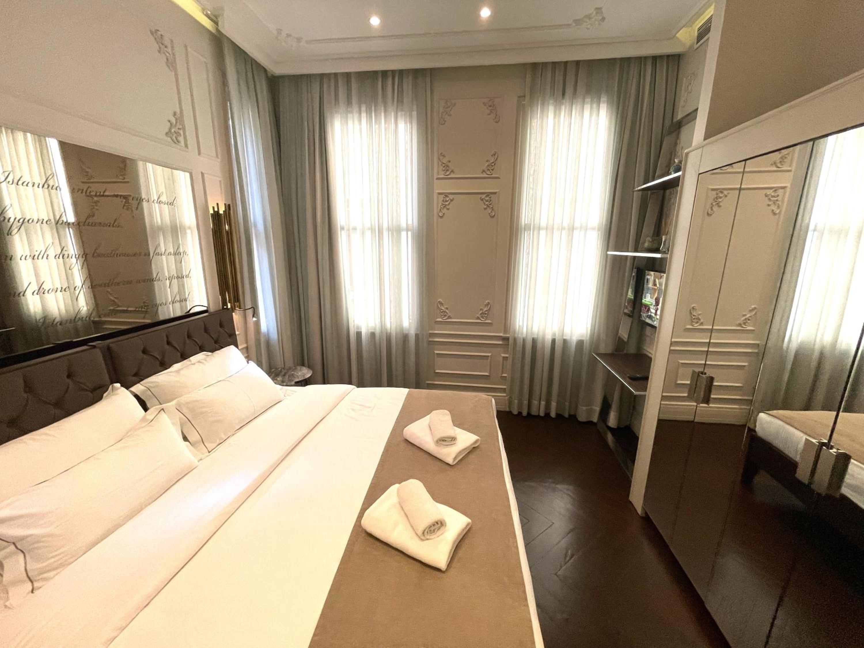 Fuga Hotel Constantinidis