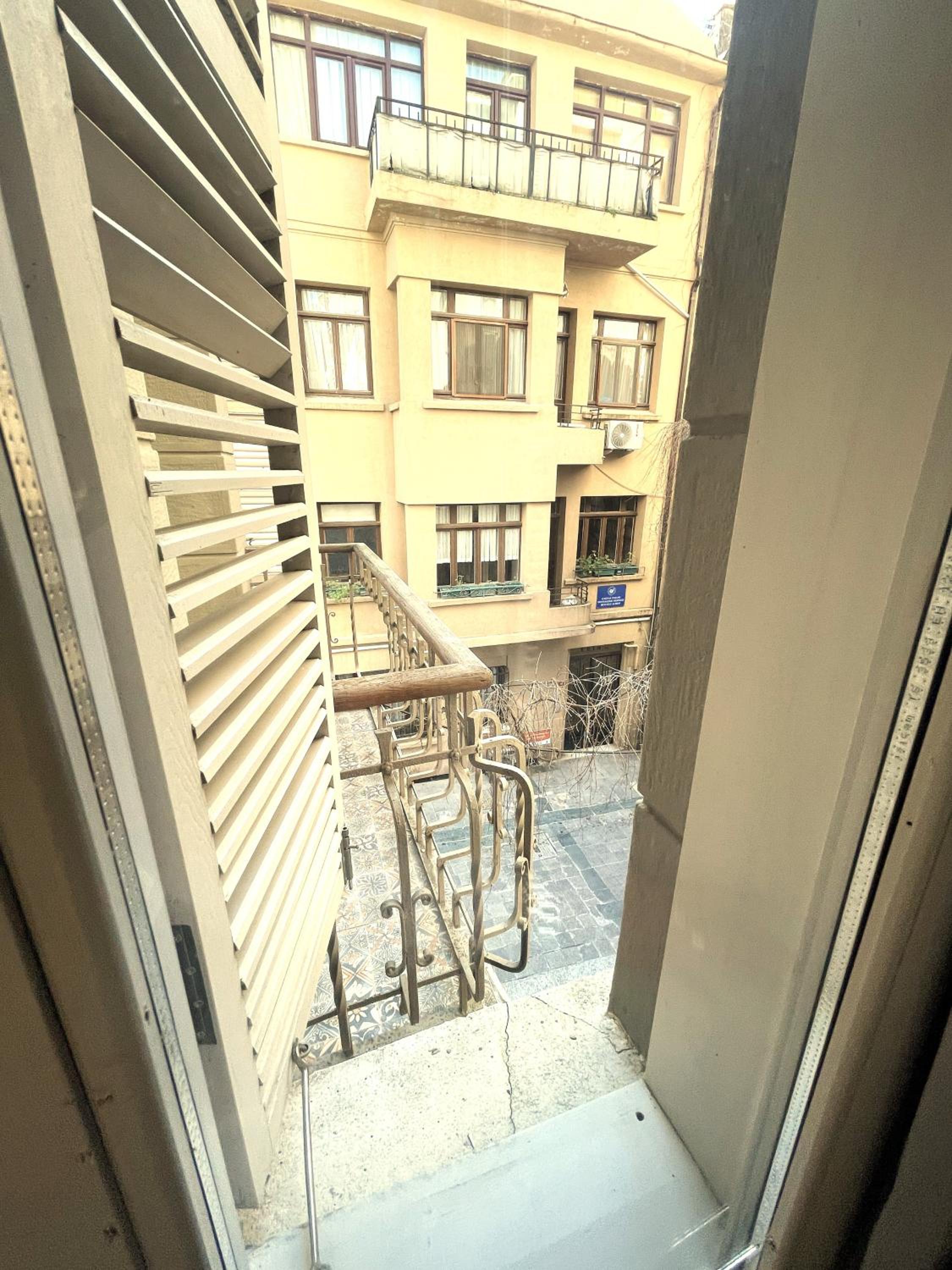 Fuga Hotel Constantinidis