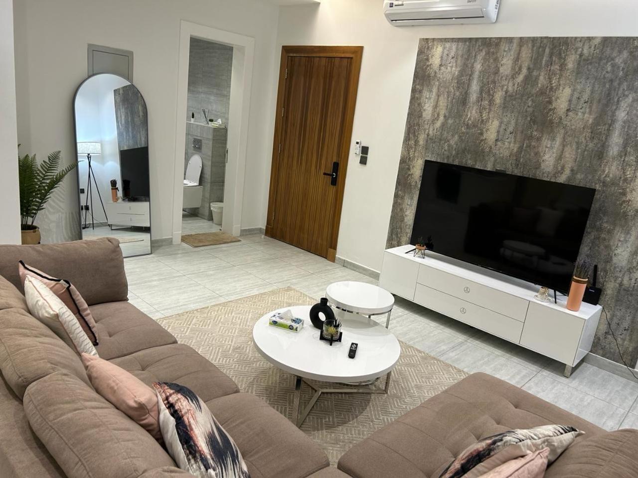 Smart luxury apartment 3bedrooms
