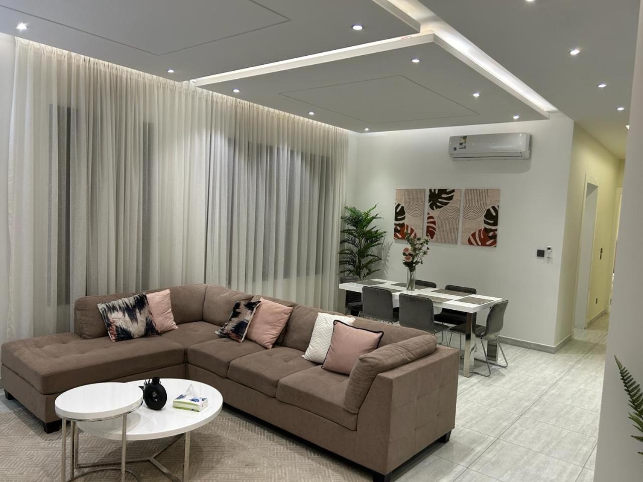 Smart luxury apartment 3bedrooms