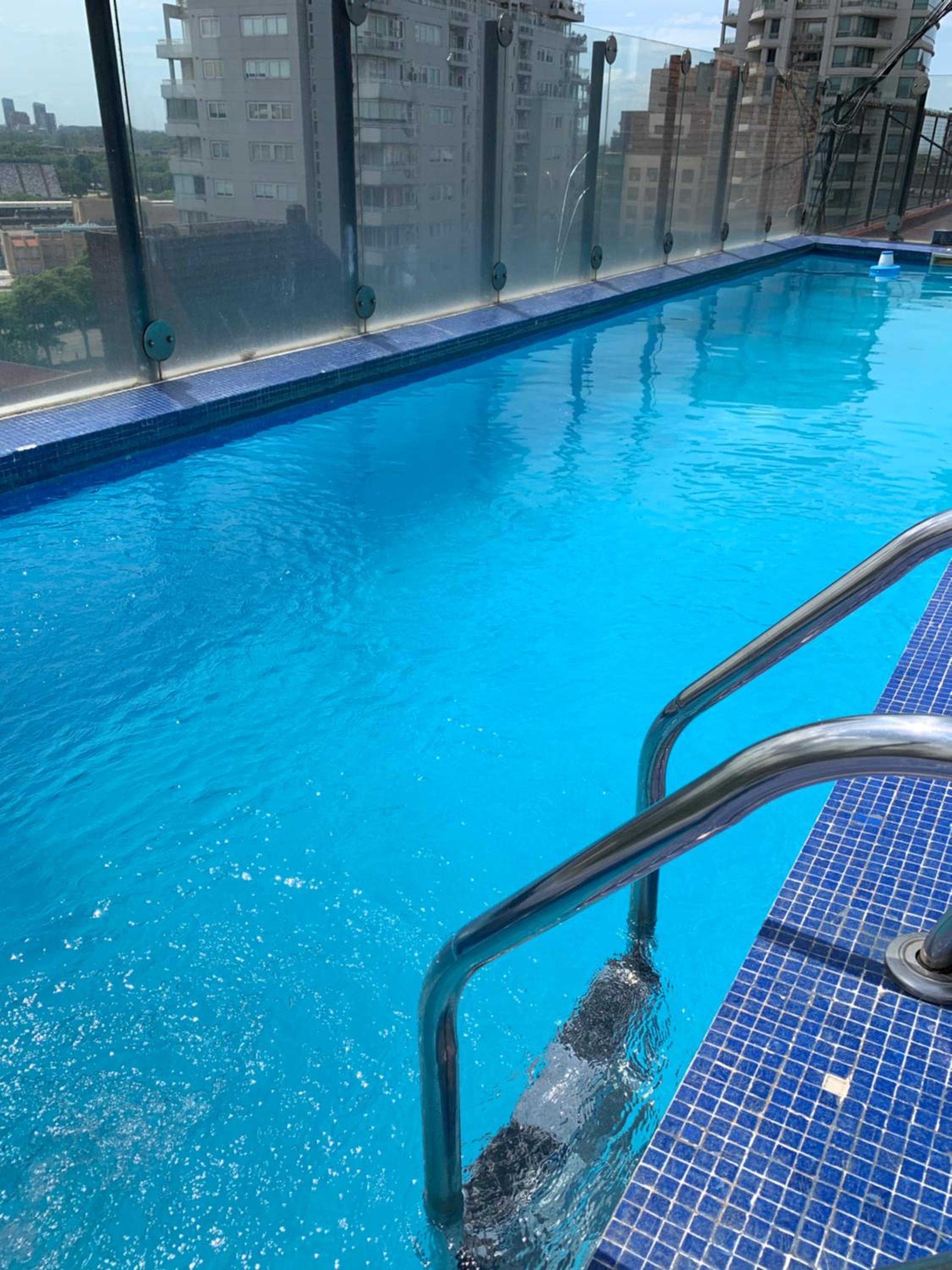 Sinclair y cerviño , con amenities , cerca embajada USA.