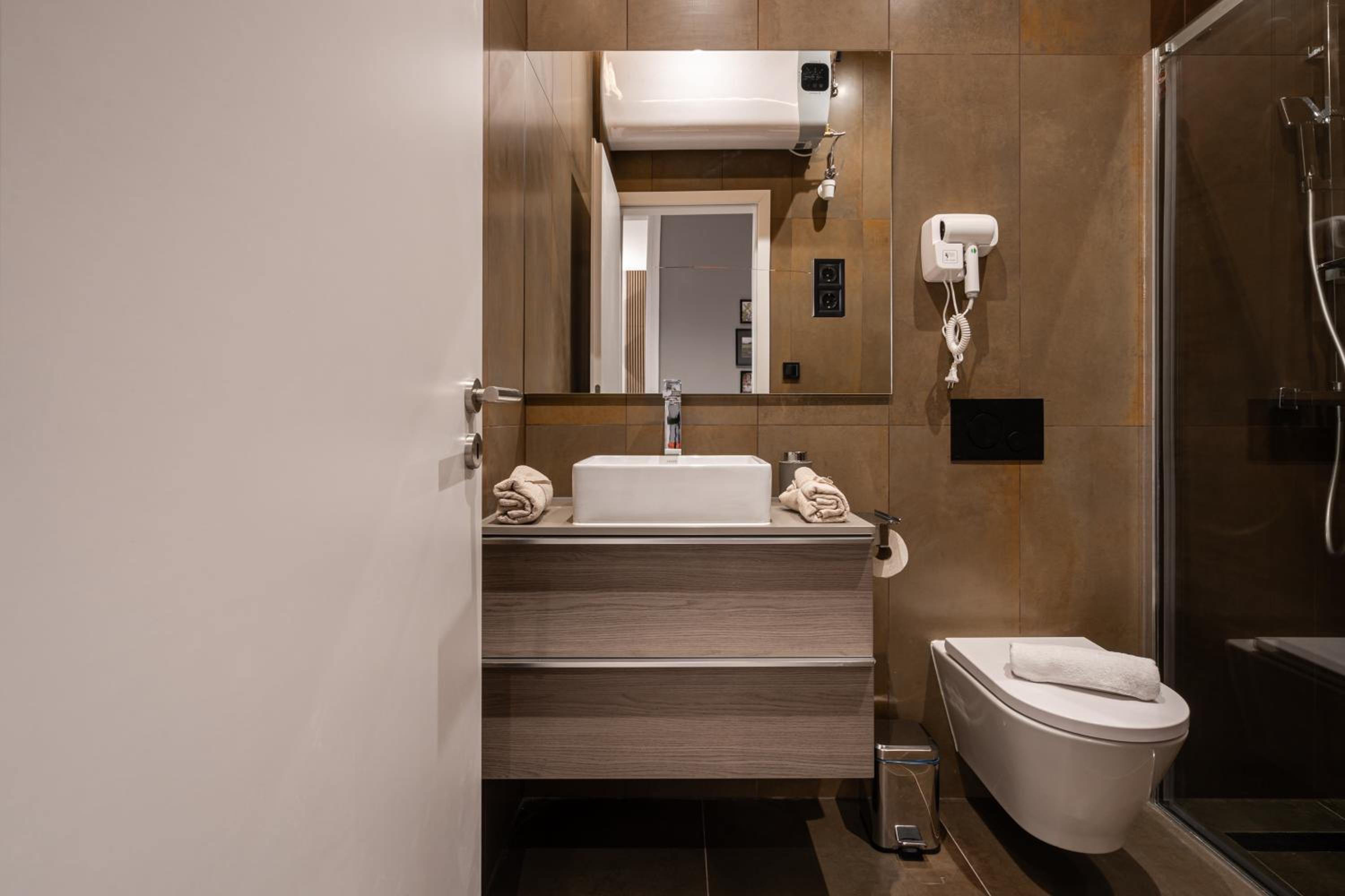 N5 , Boutique Apartments, Best Location by BQA view 5