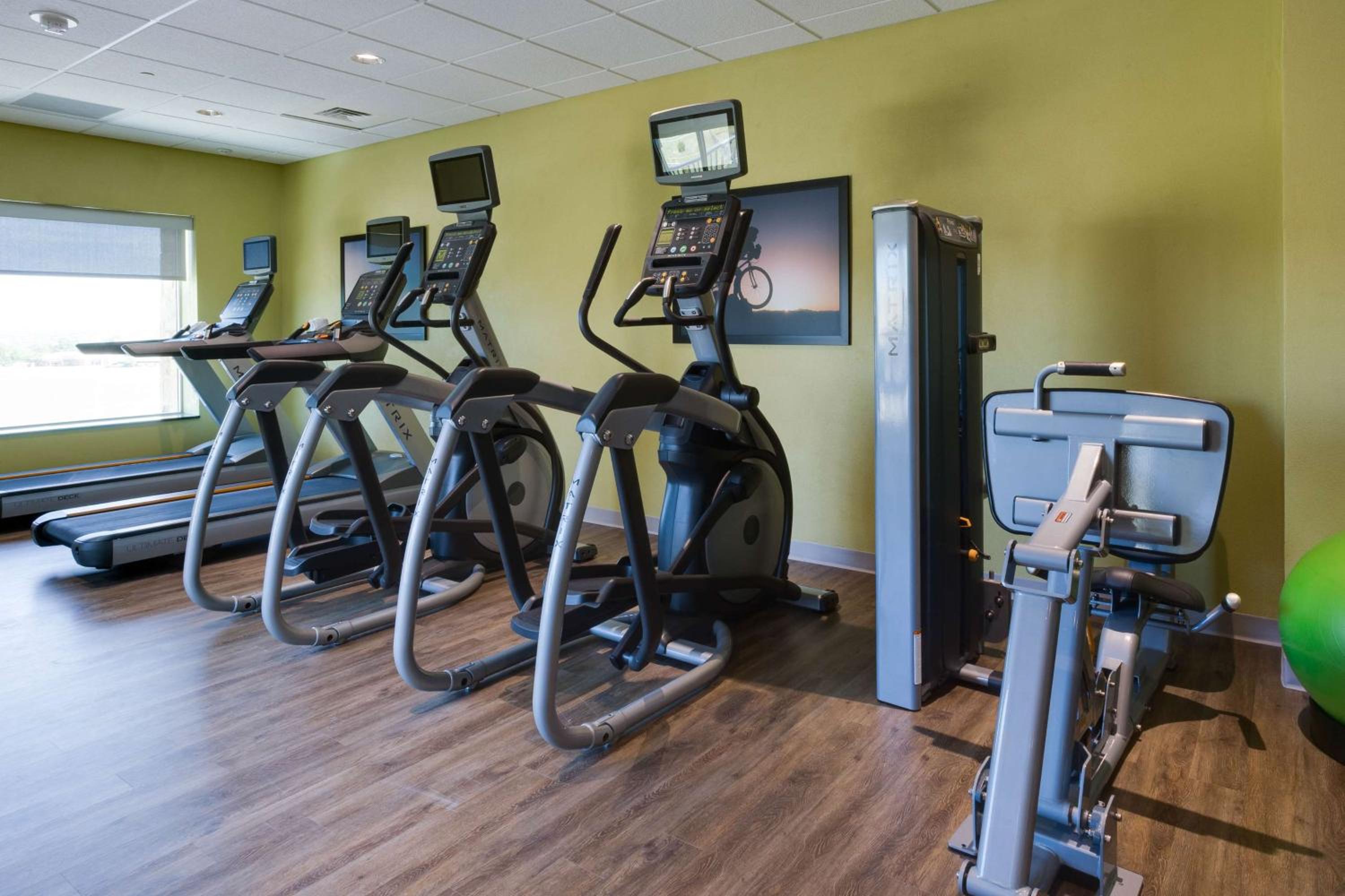 Cape Girardeau Vacations - Drury Plaza Hotel Cape Girardeau Conference Center - Property Image 9
