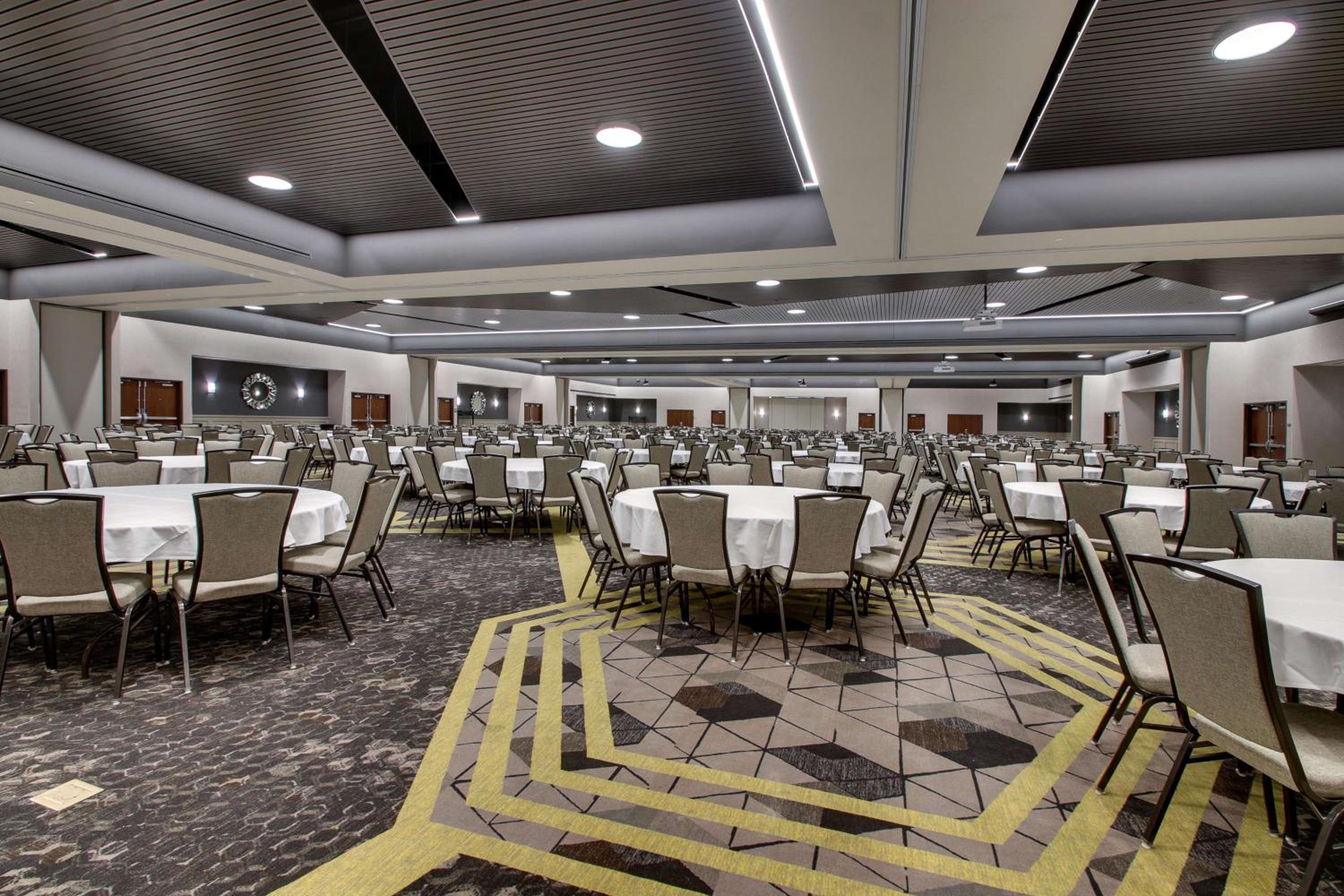 Cape Girardeau Vacations - Drury Plaza Hotel Cape Girardeau Conference Center - Property Image 1