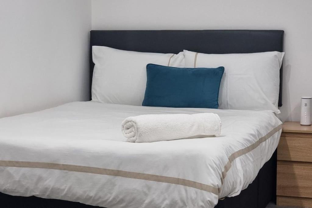 Brand new collection of studios close to Tube Station