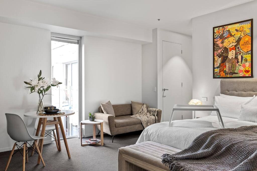 V's Cosy Retreat