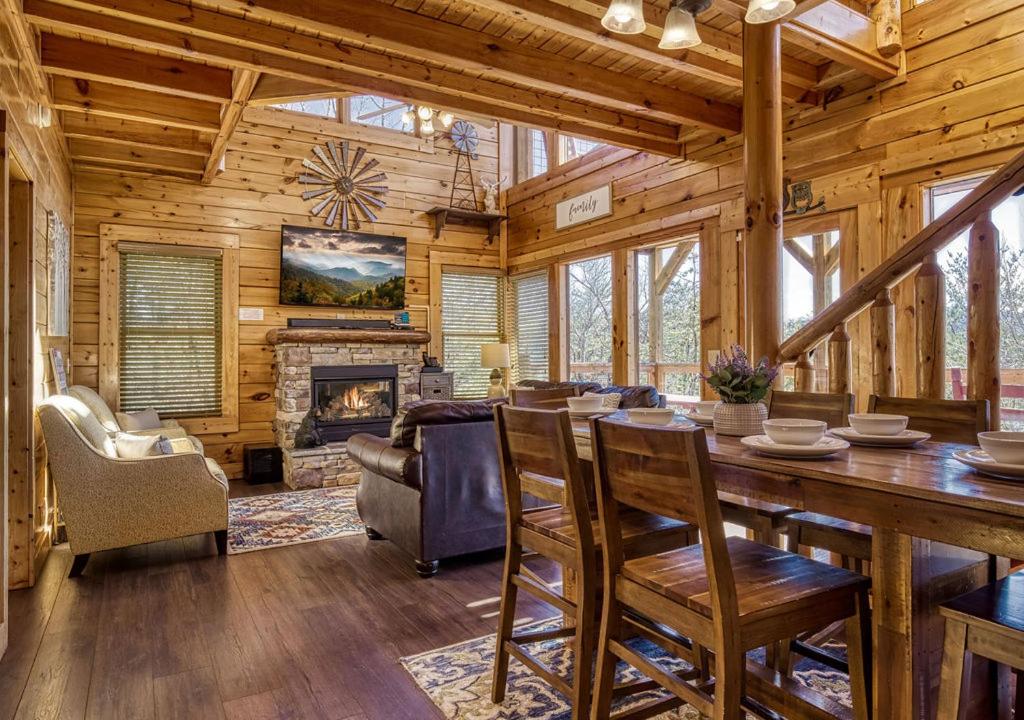 Timeless View - Mountain Views, Hot Tub, WIFI, Game Room, Free Attraction Tickets! view 5