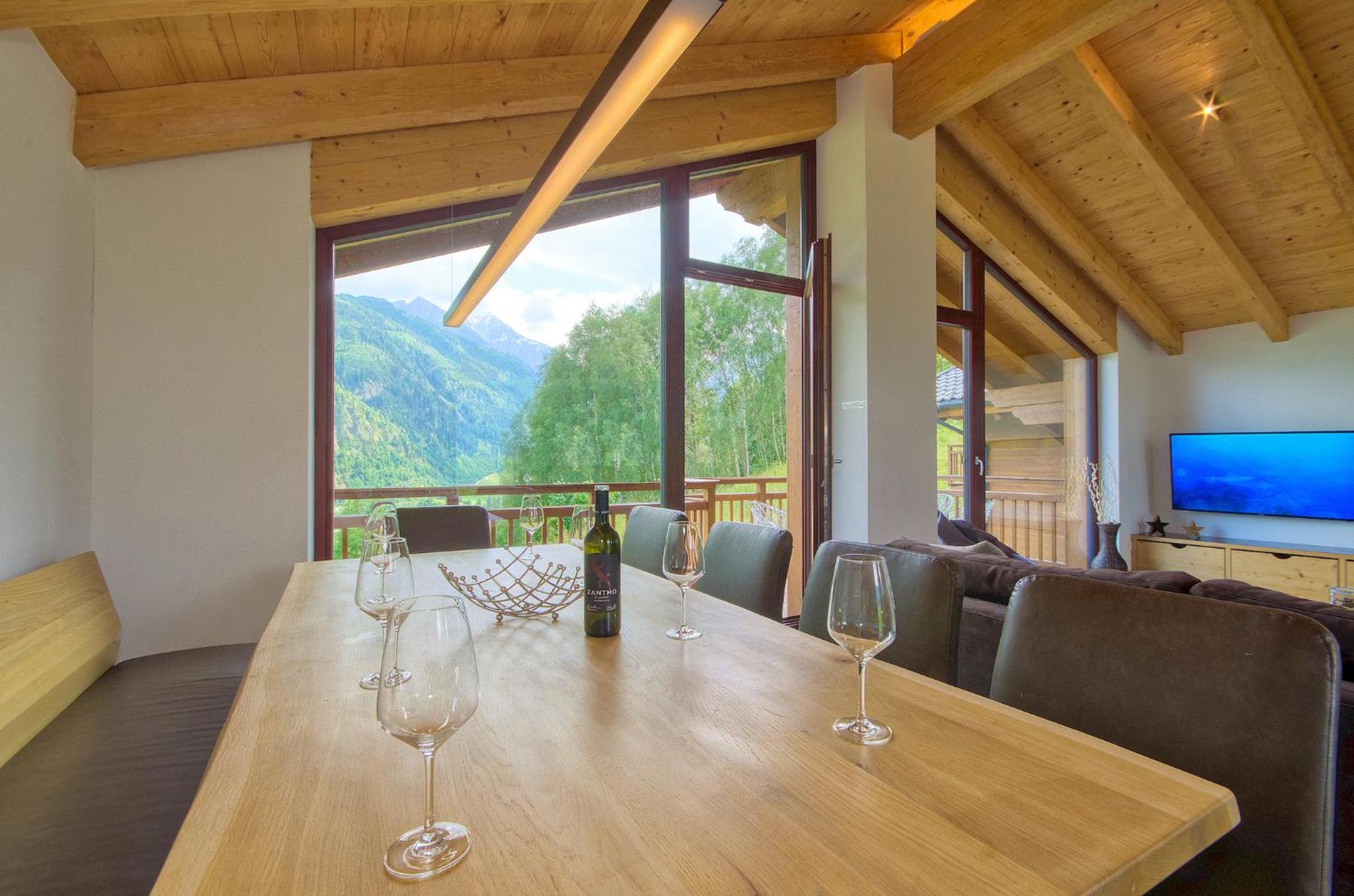 Ski-in Ski-out Chalet Maiskogel