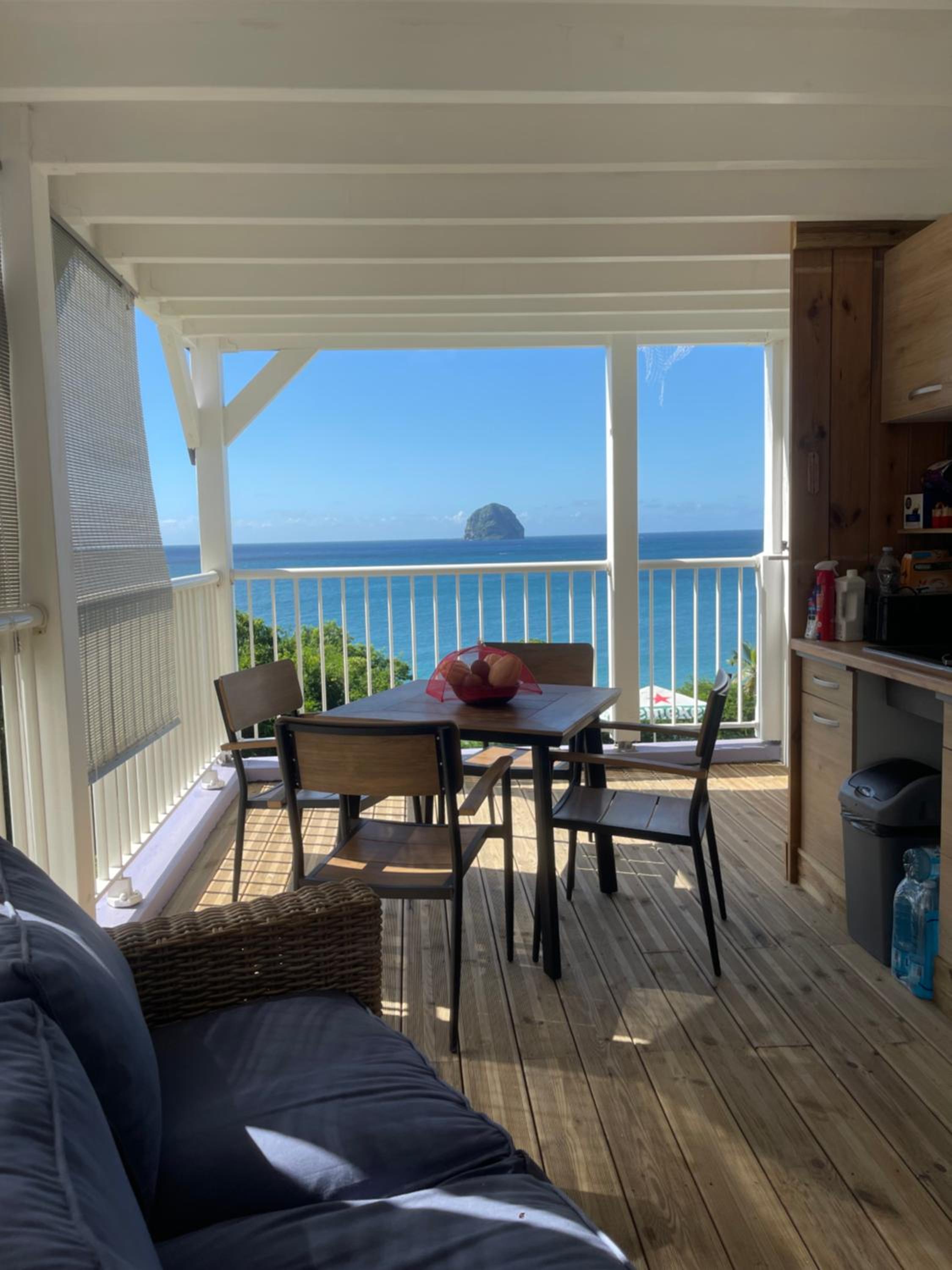 Appart chambre et salon view 3