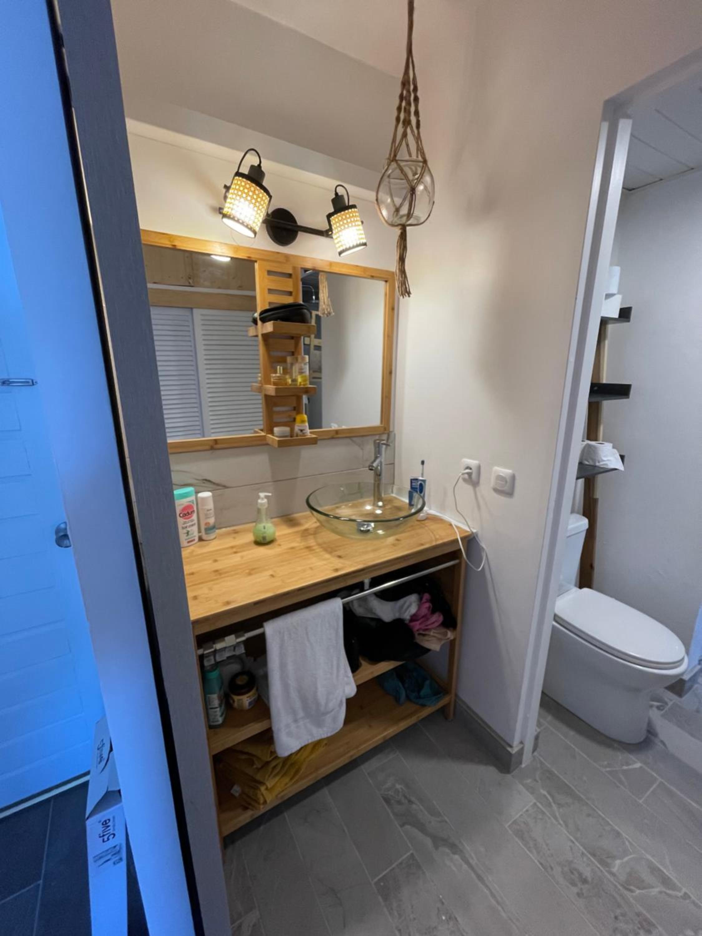 Appart chambre et salon view 5