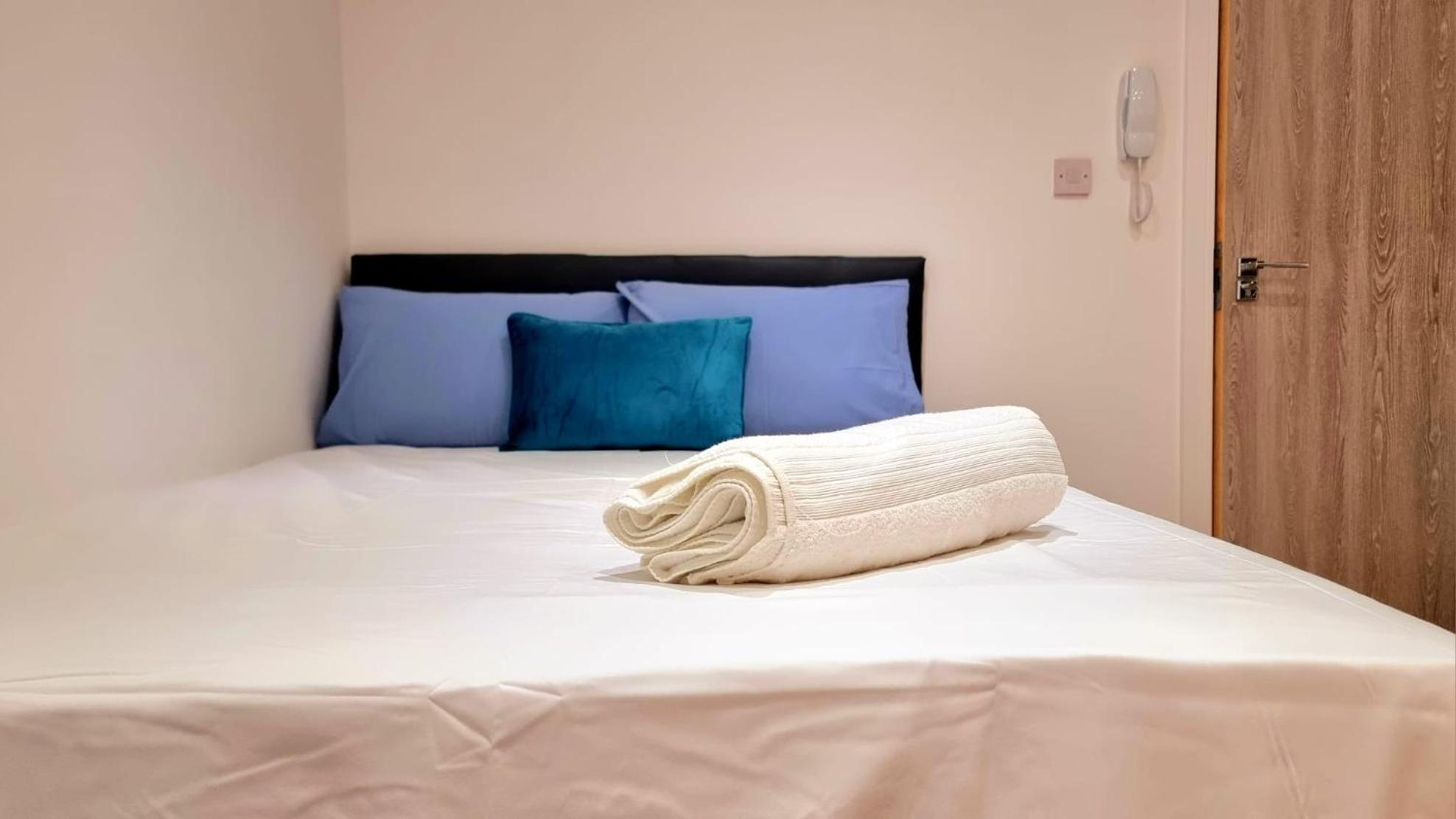 Brand new collection of studios close to Tube Station