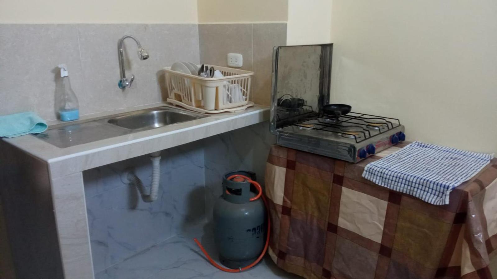 habitación con cocina view 4