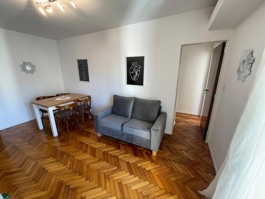 Ayres- Elegante y calido departamento en Palermo- Charcas3