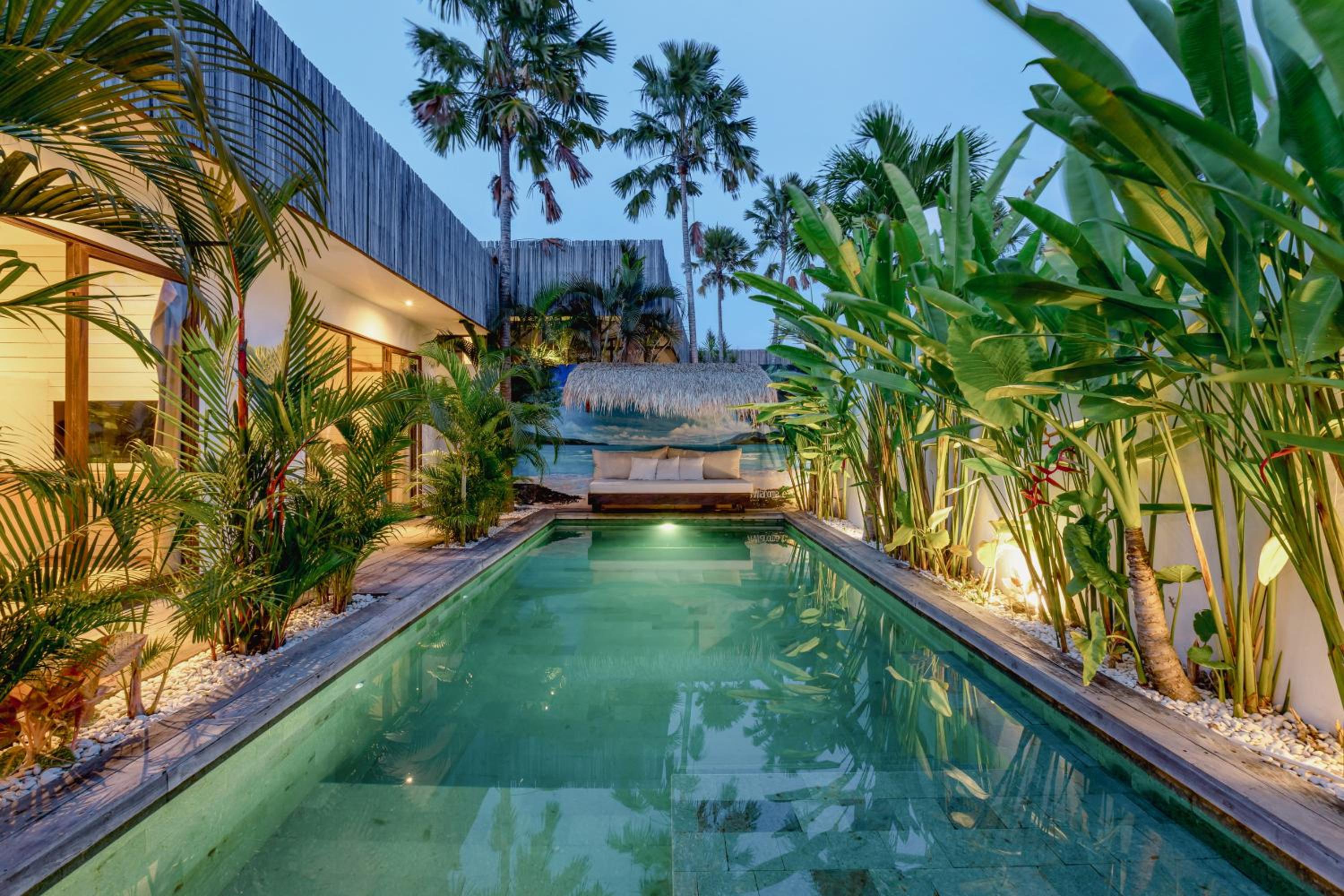 Villa Elwood - Stylish Boho Chic 3BR Villa in Umalas, Private Parking, Near Finns Canggu view 3