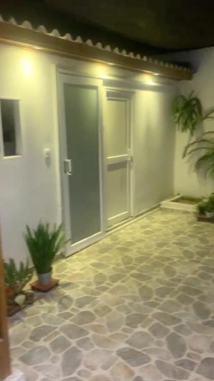 Habitacion en casa familiar
