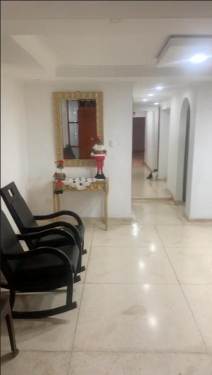 Habitacion en casa familiar