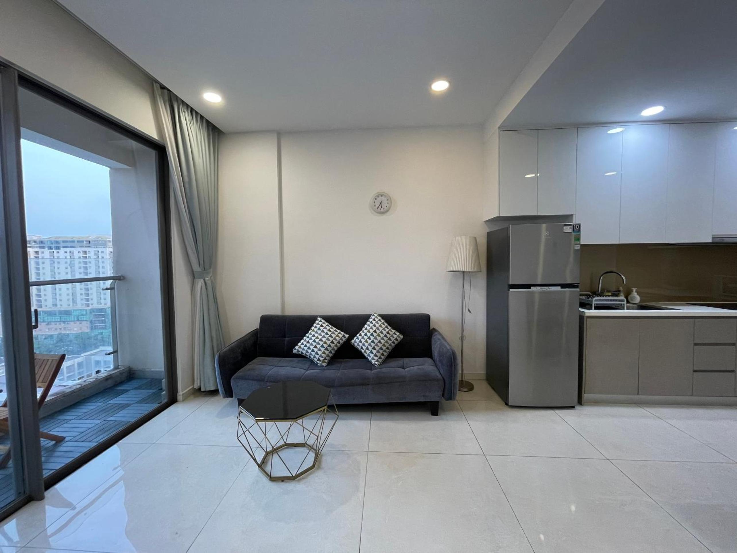 luxurious 2-bedroom apartment district 4