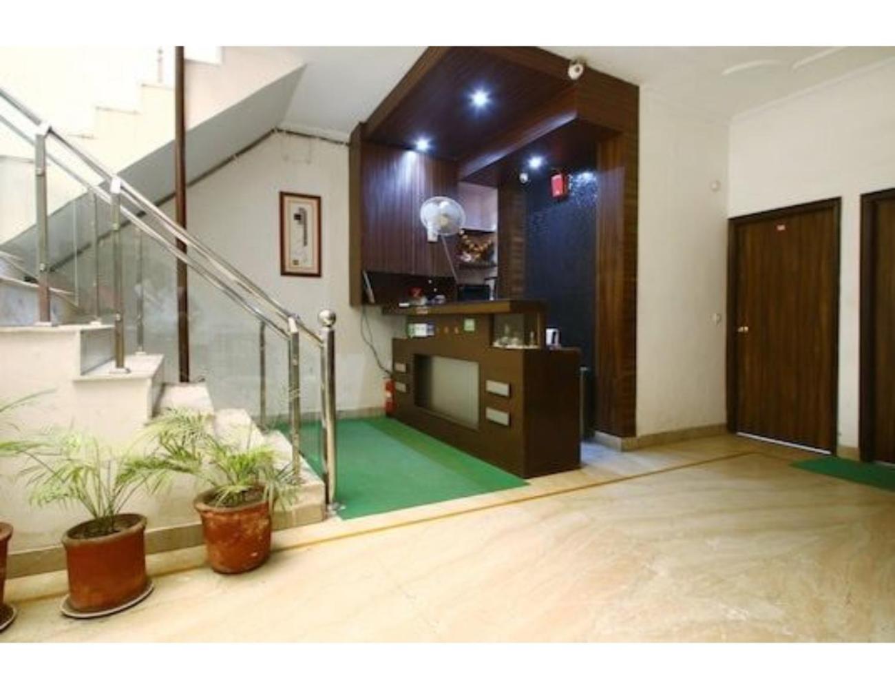 Hotel Shelton, Chandigarh