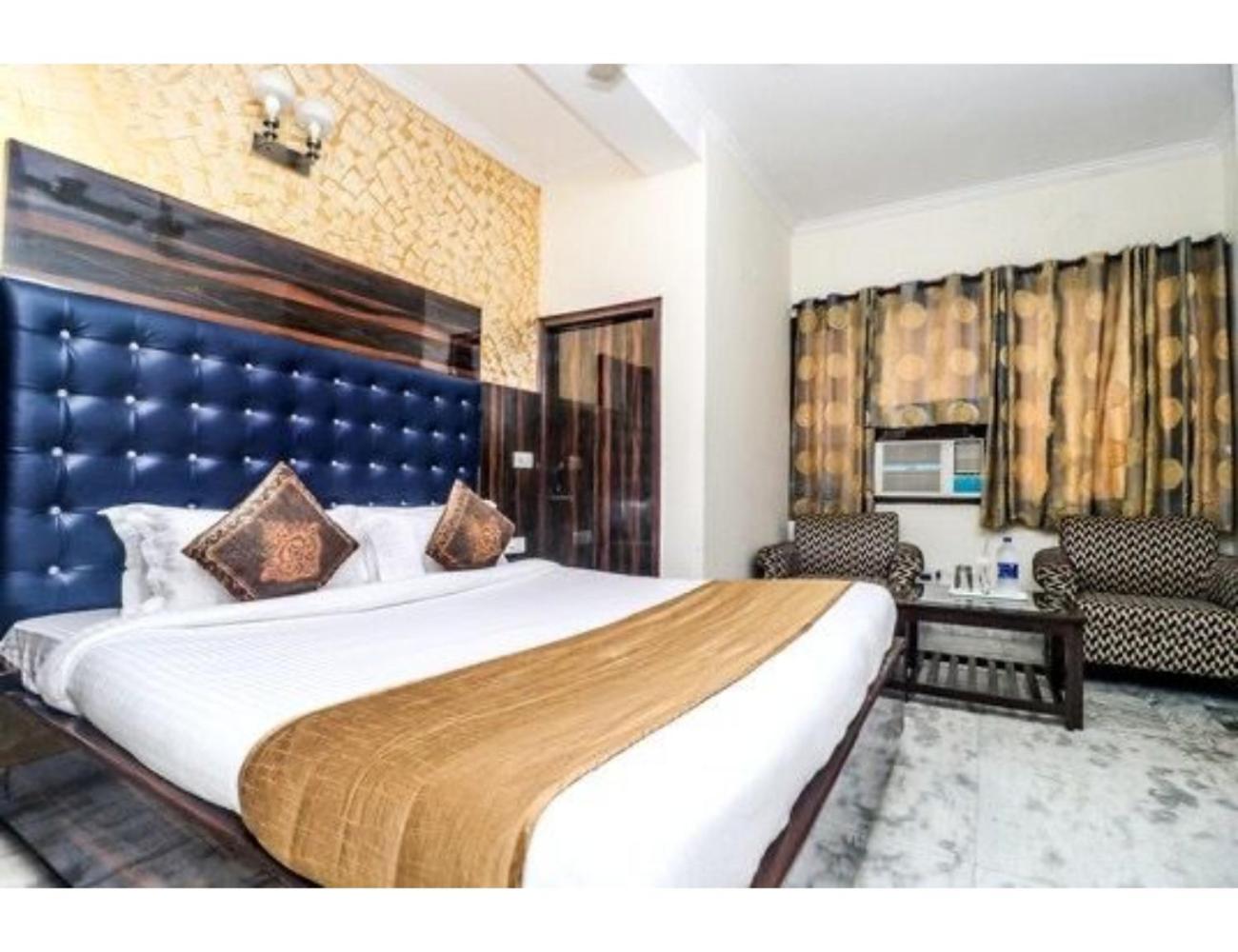 Hotel Shelton, Chandigarh