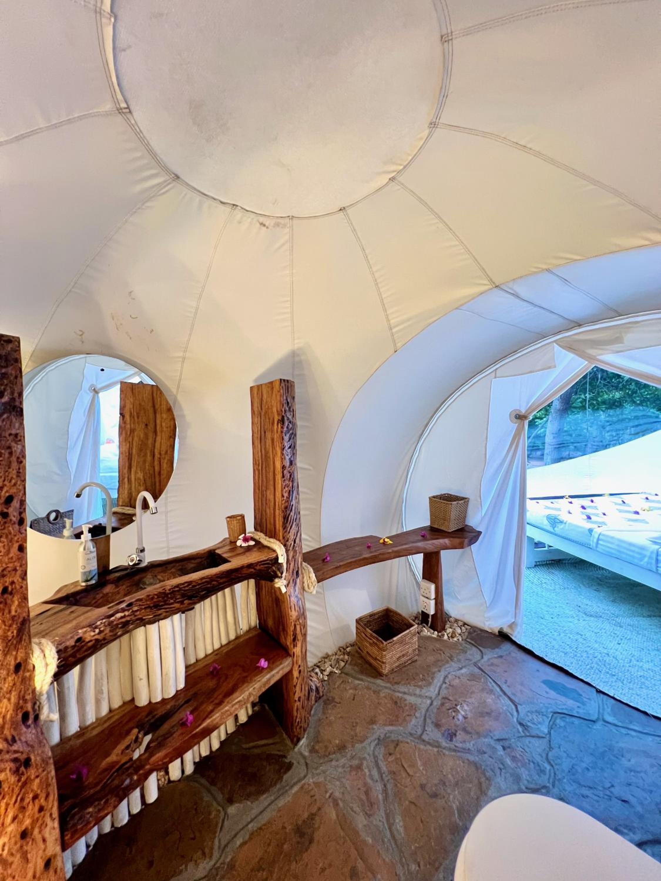 Rock and Sea Resort