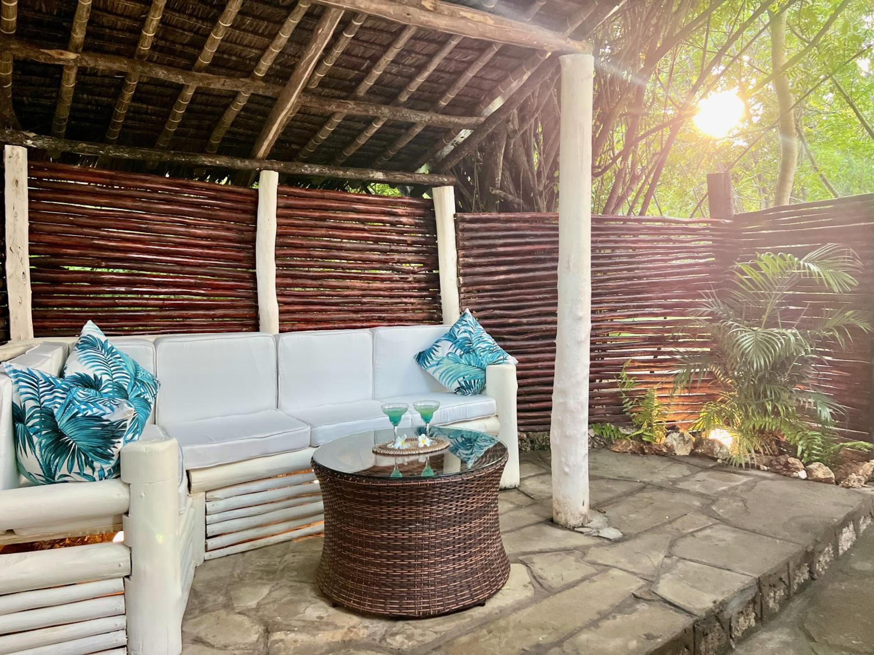 Rock and Sea Resort