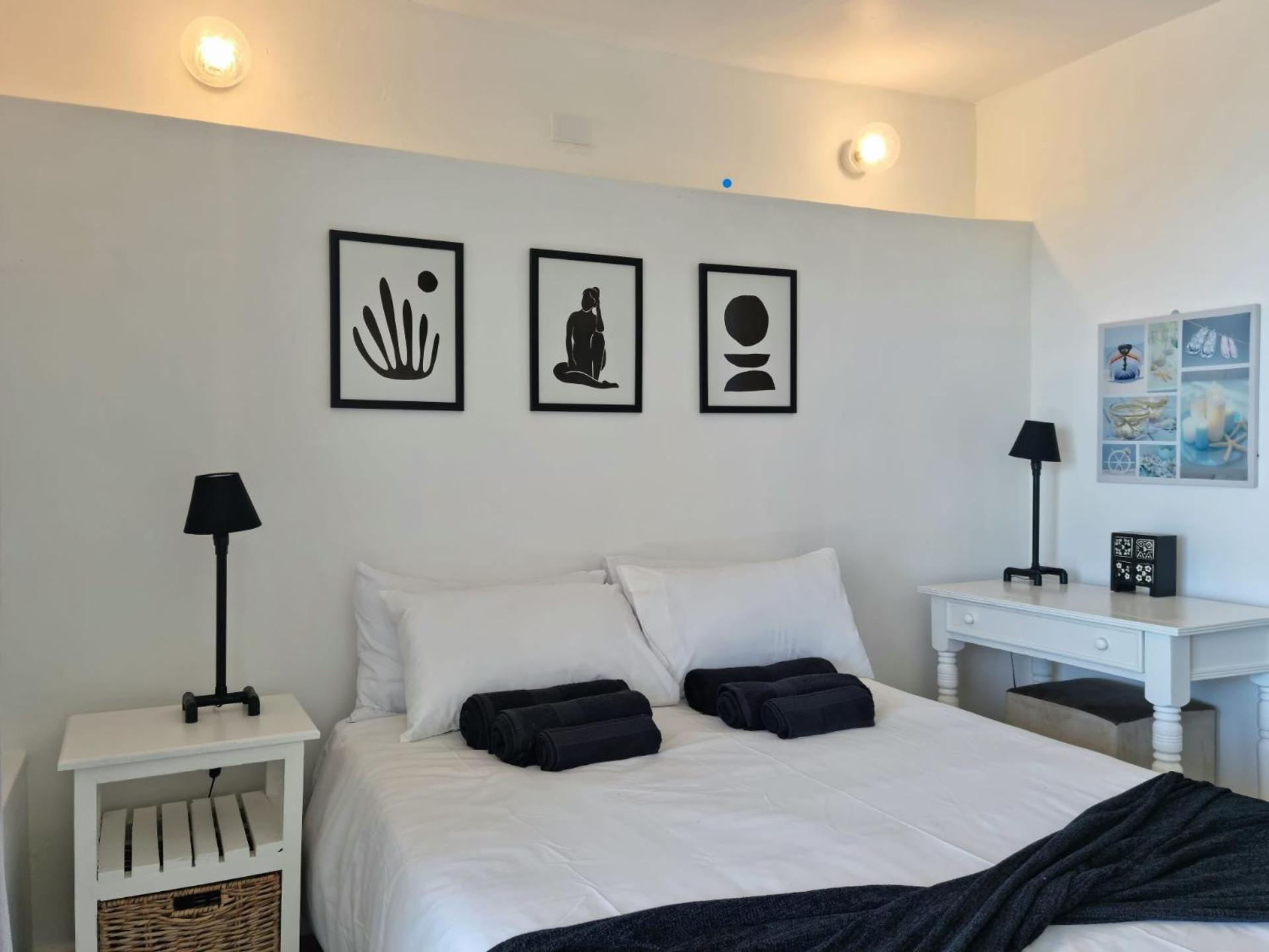 'BoStrand' - Private and Central, only 2 min walk to beach - sleeps 2 view 2