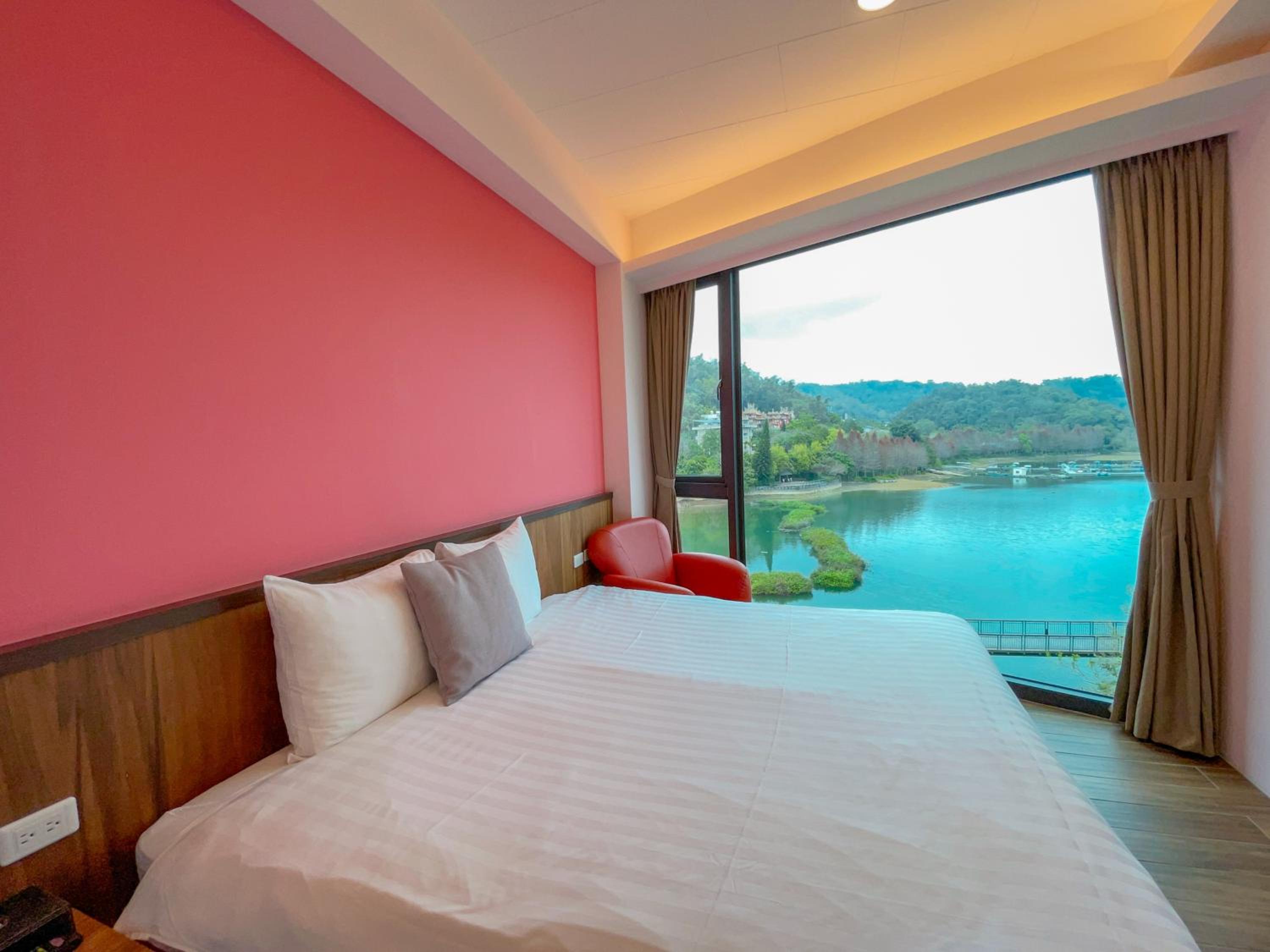 Zhaohong homestay