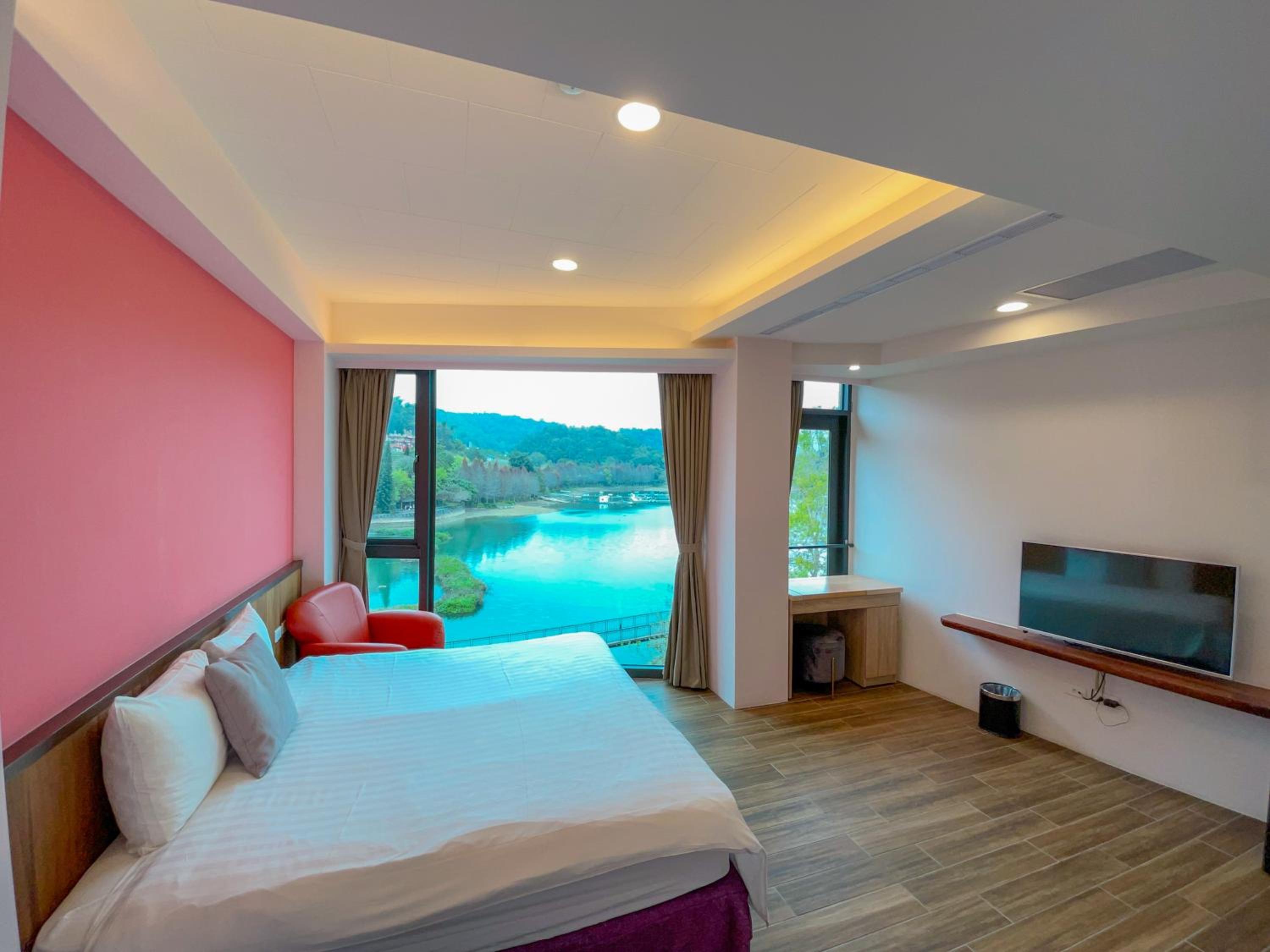 Zhaohong homestay