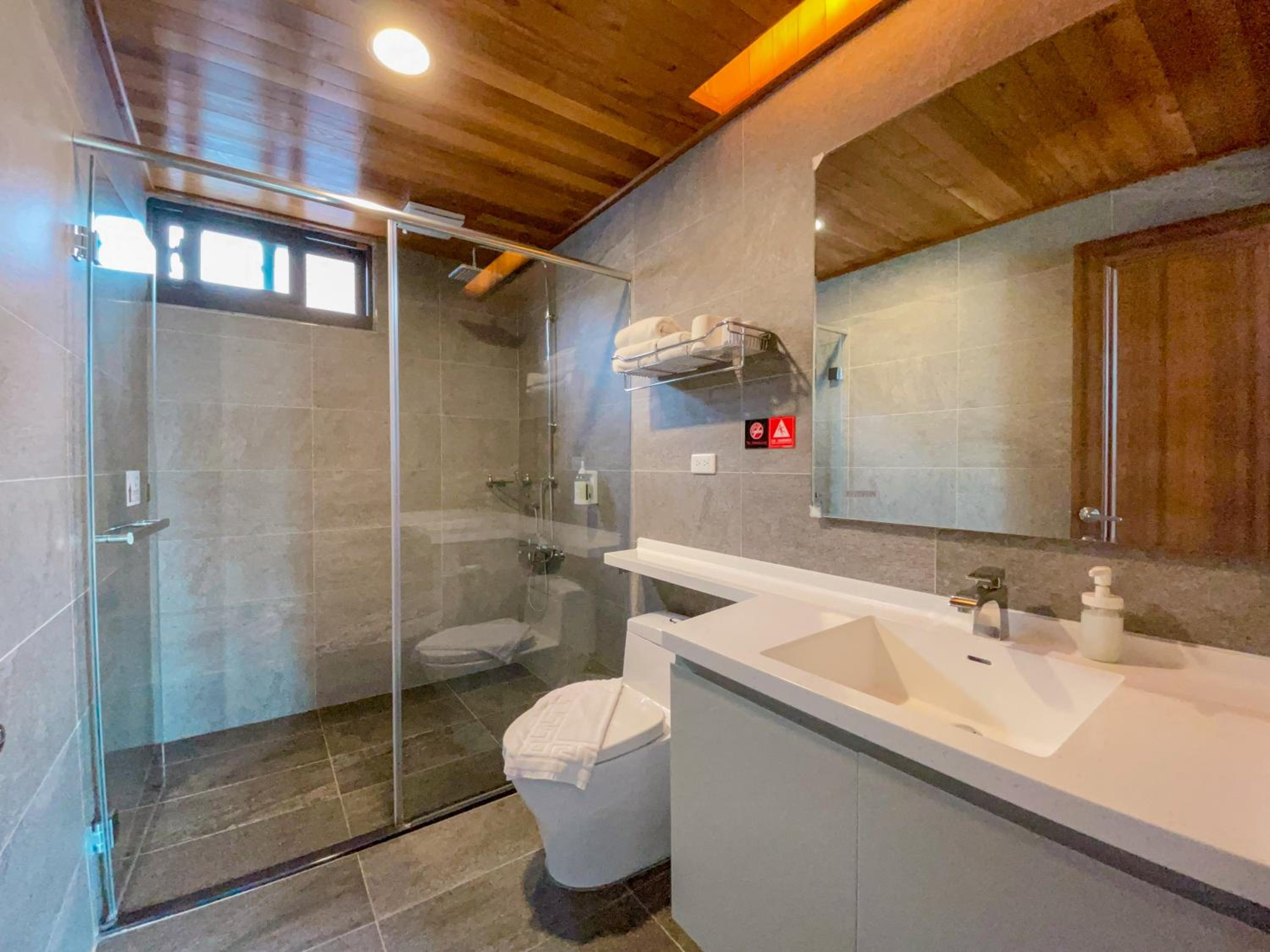 Zhaohong homestay