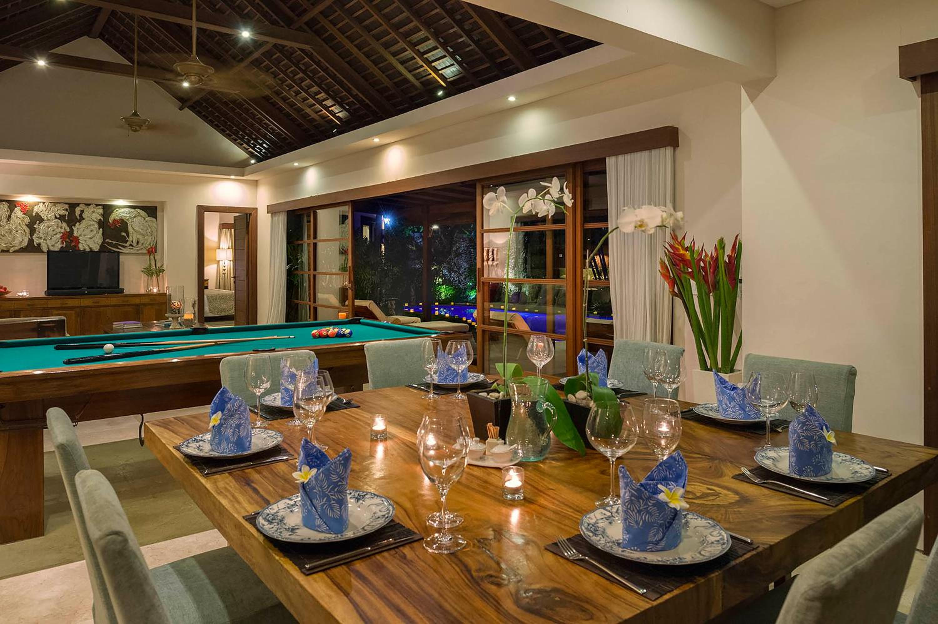 dining