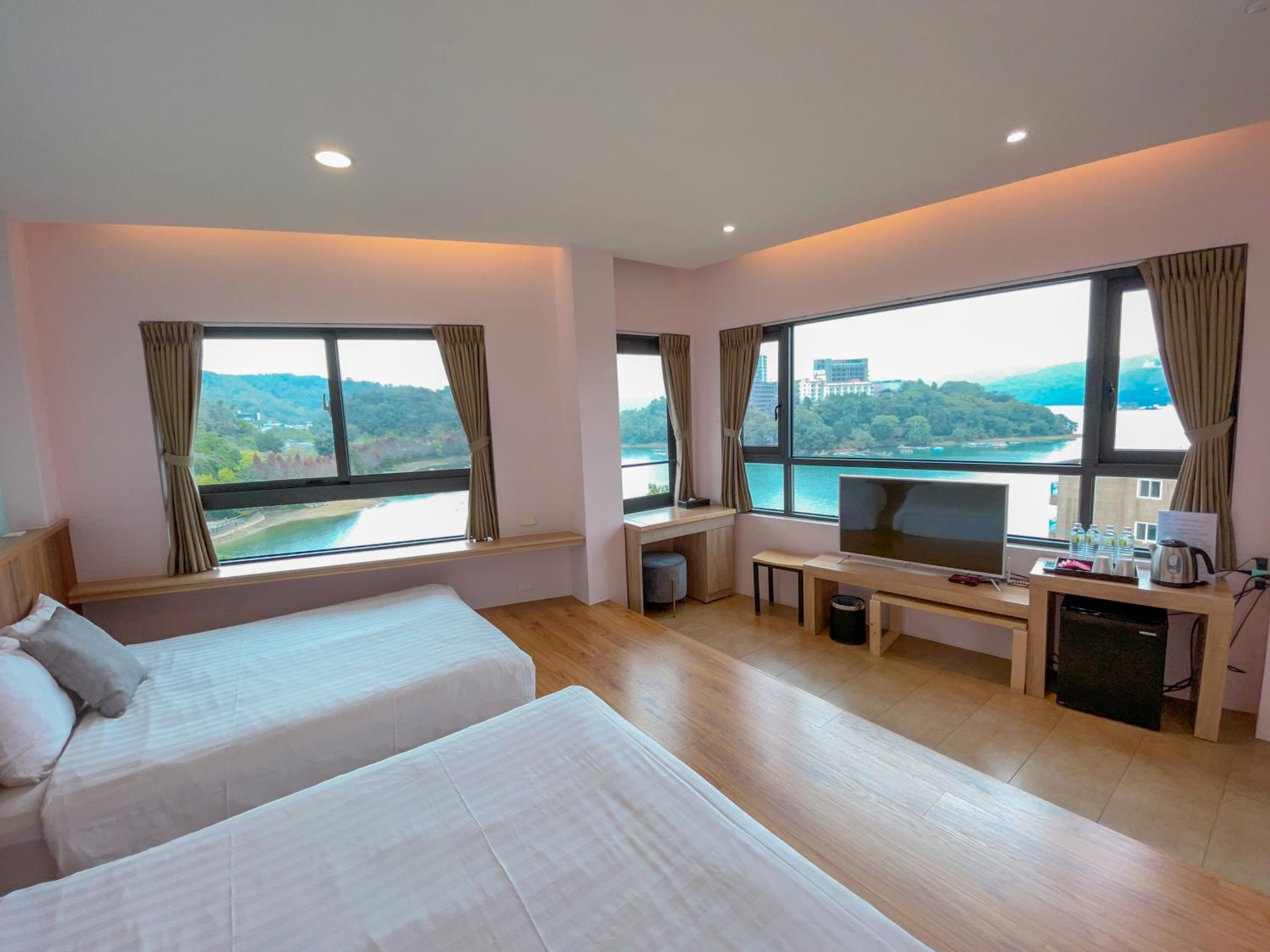 Zhaohong homestay