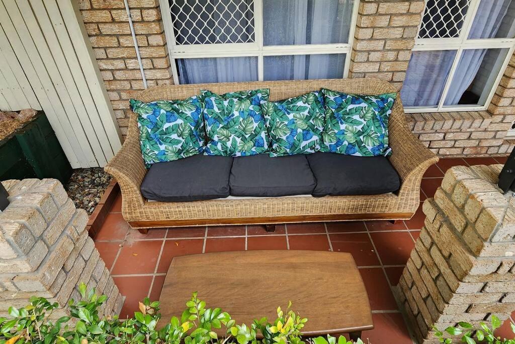 Peaceful Getaway - Stylish, Newly Updated House