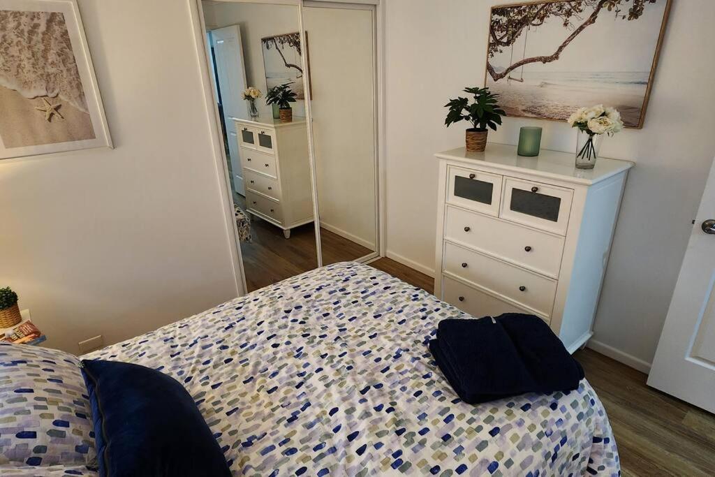 Peaceful Getaway - Stylish, Newly Updated House