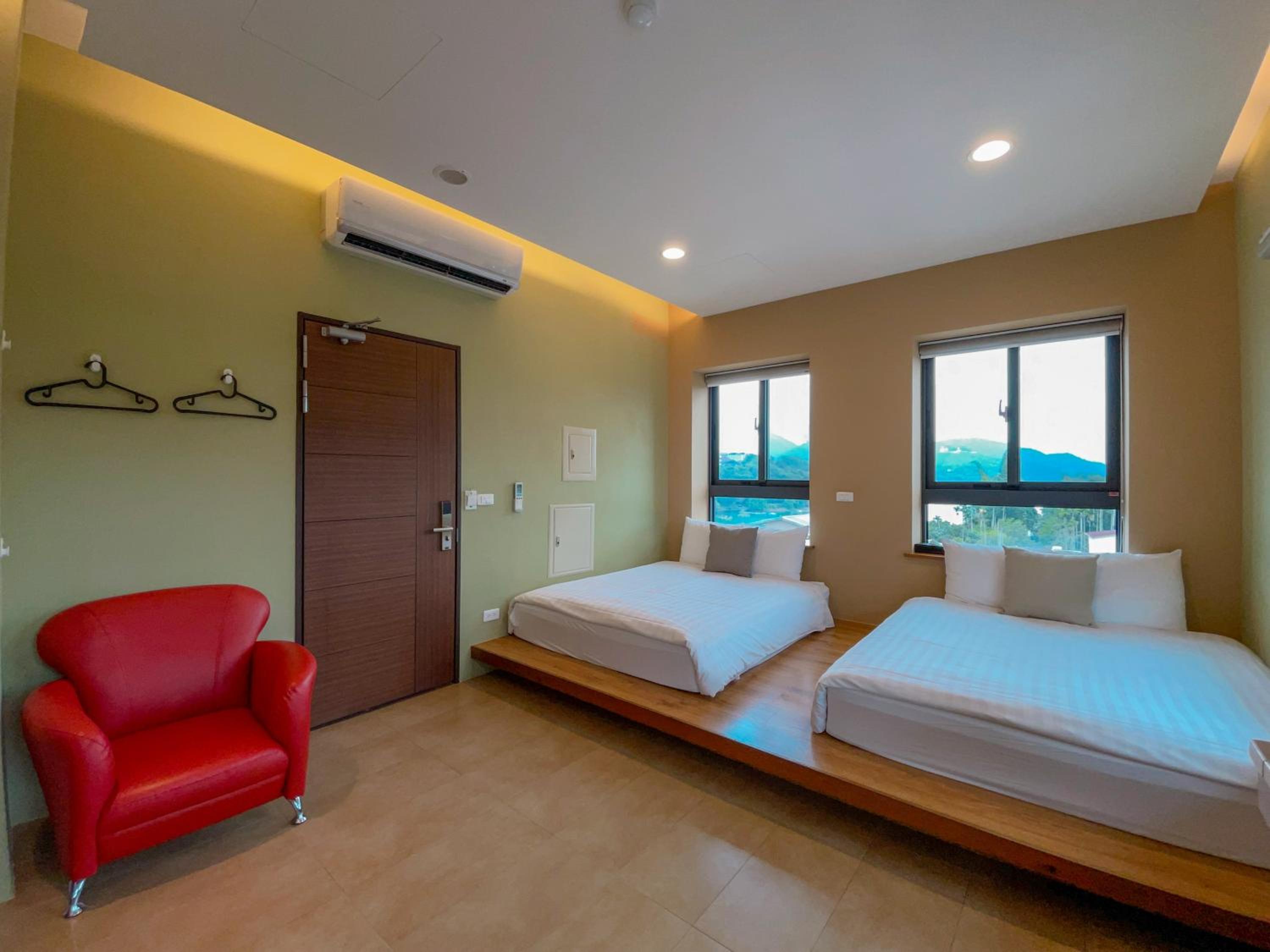 Zhaohong homestay